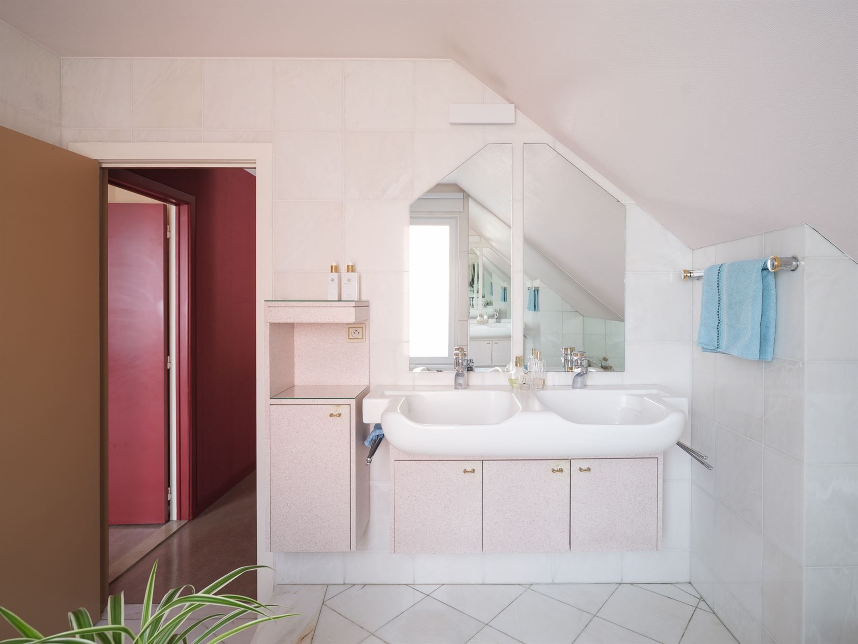 Licht, ruimte en zicht - wonen in alle comfort foto 22