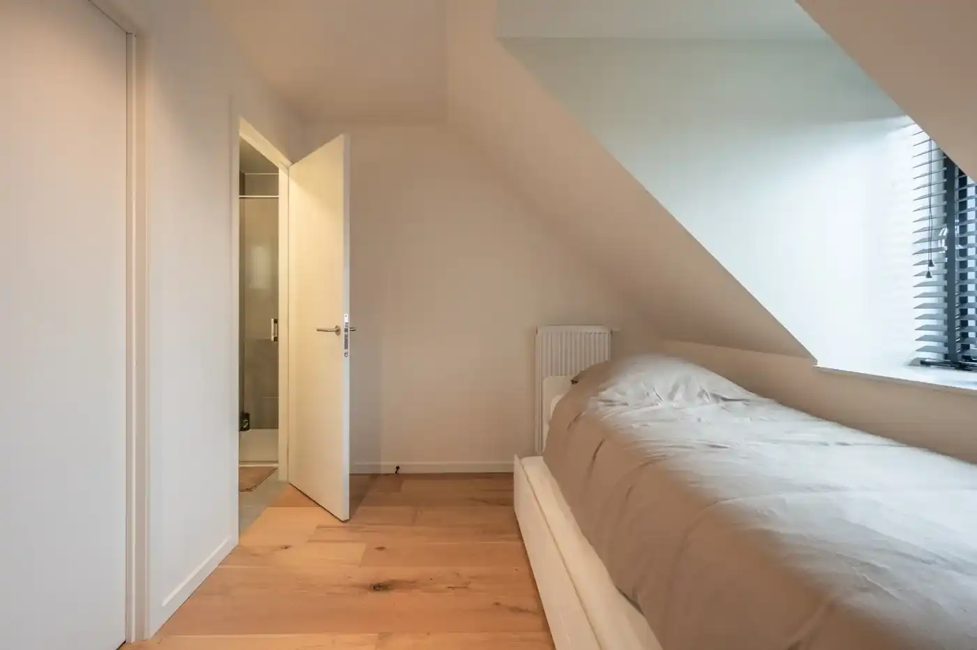 Prachtig gemeubeld duplex appartement in Duinenwater met 2 terrassen en zijdelings meerzicht foto 16