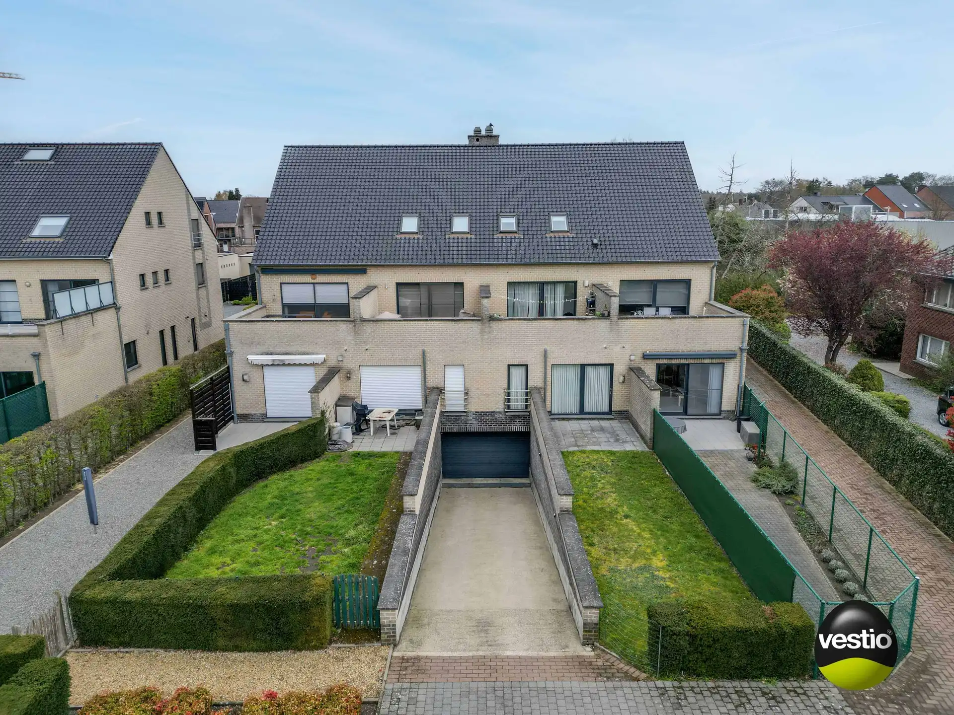 DUPLEXAPPARTEMENT MET 2 SLAAPKAMERS TE HELCHTEREN foto 4