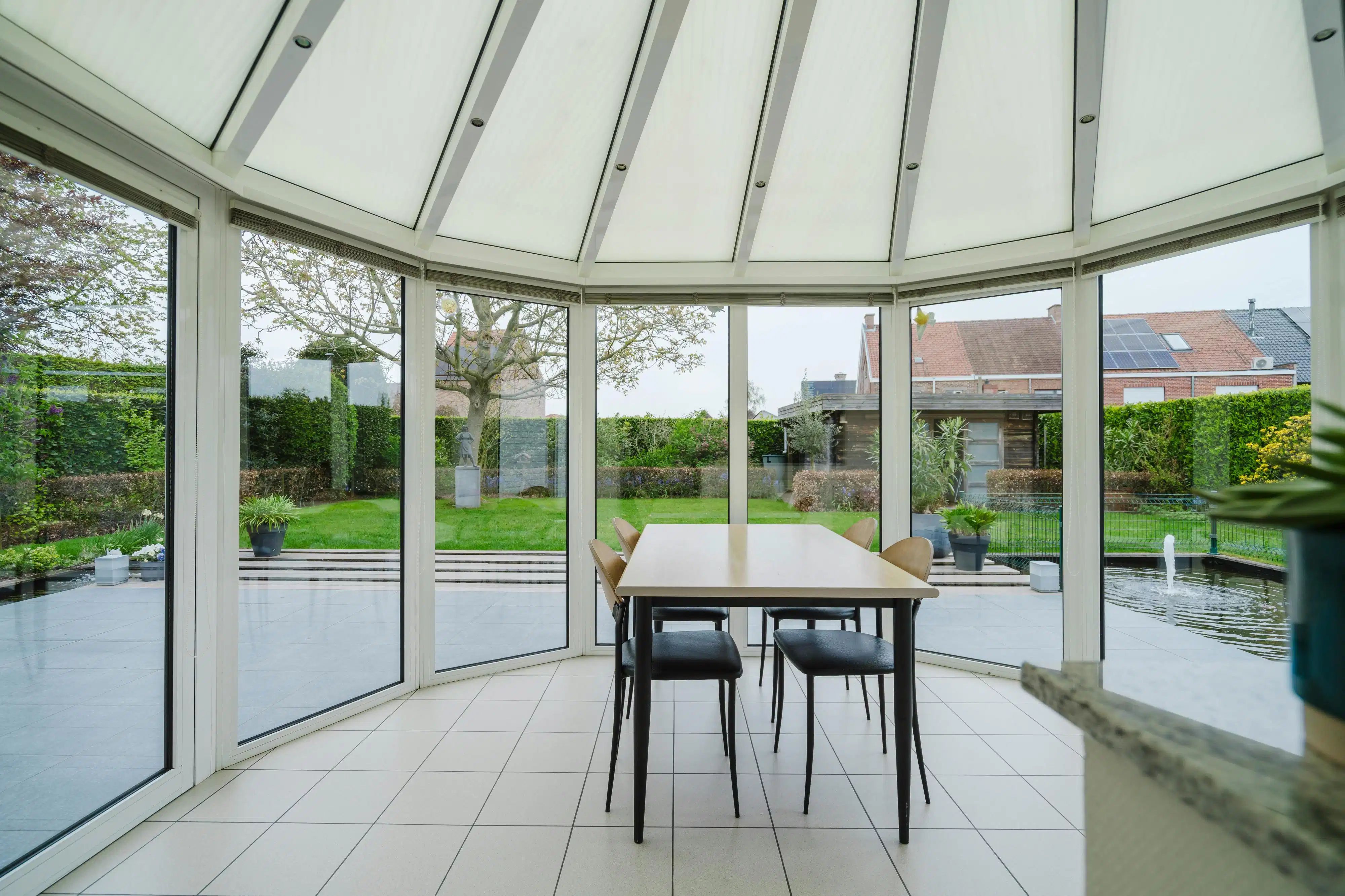Instapklare vrijstaande woning te koop in Heule! foto 10