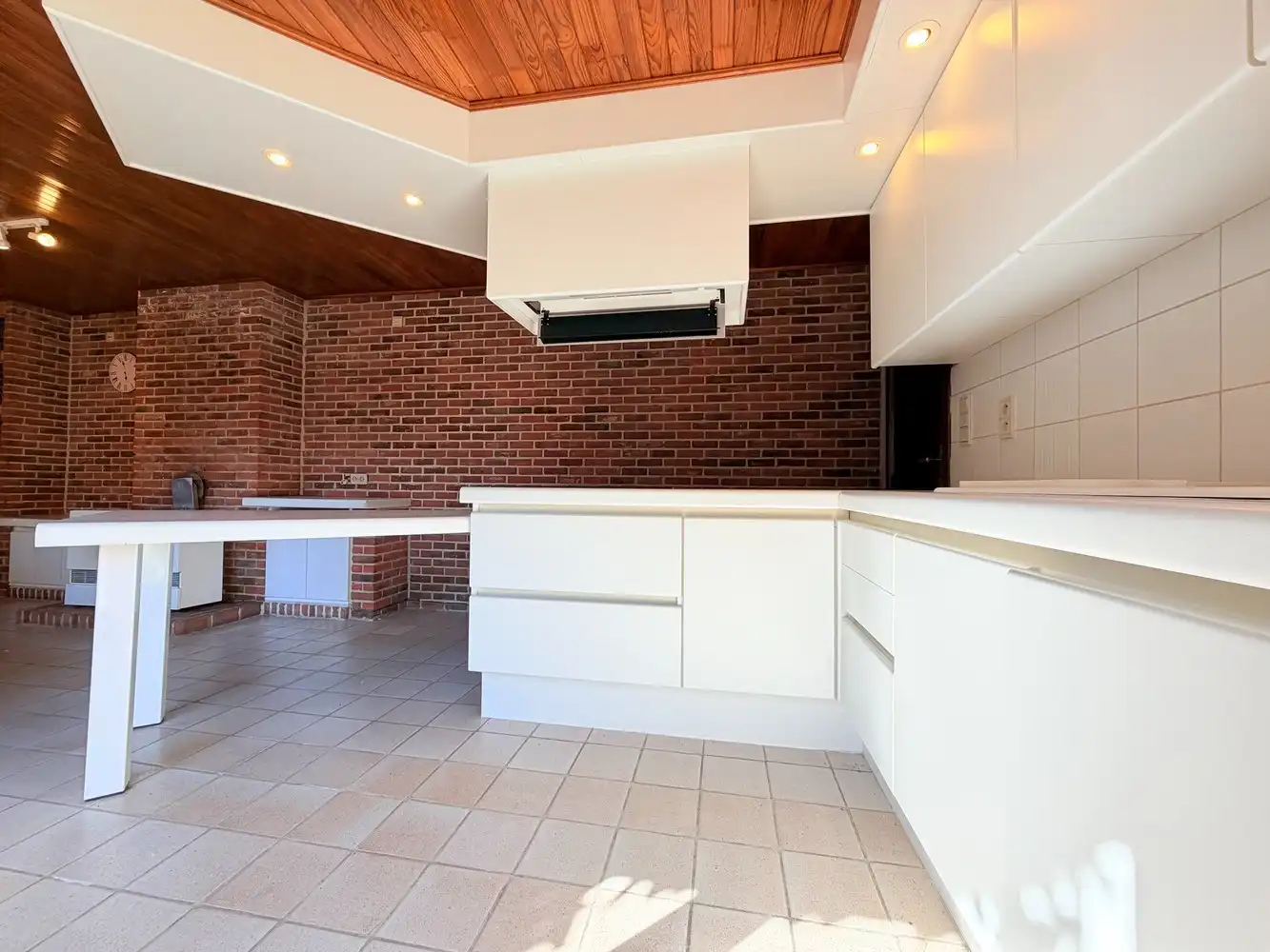 Alleenstaande woning op een perceel van 2.254 m² foto 9