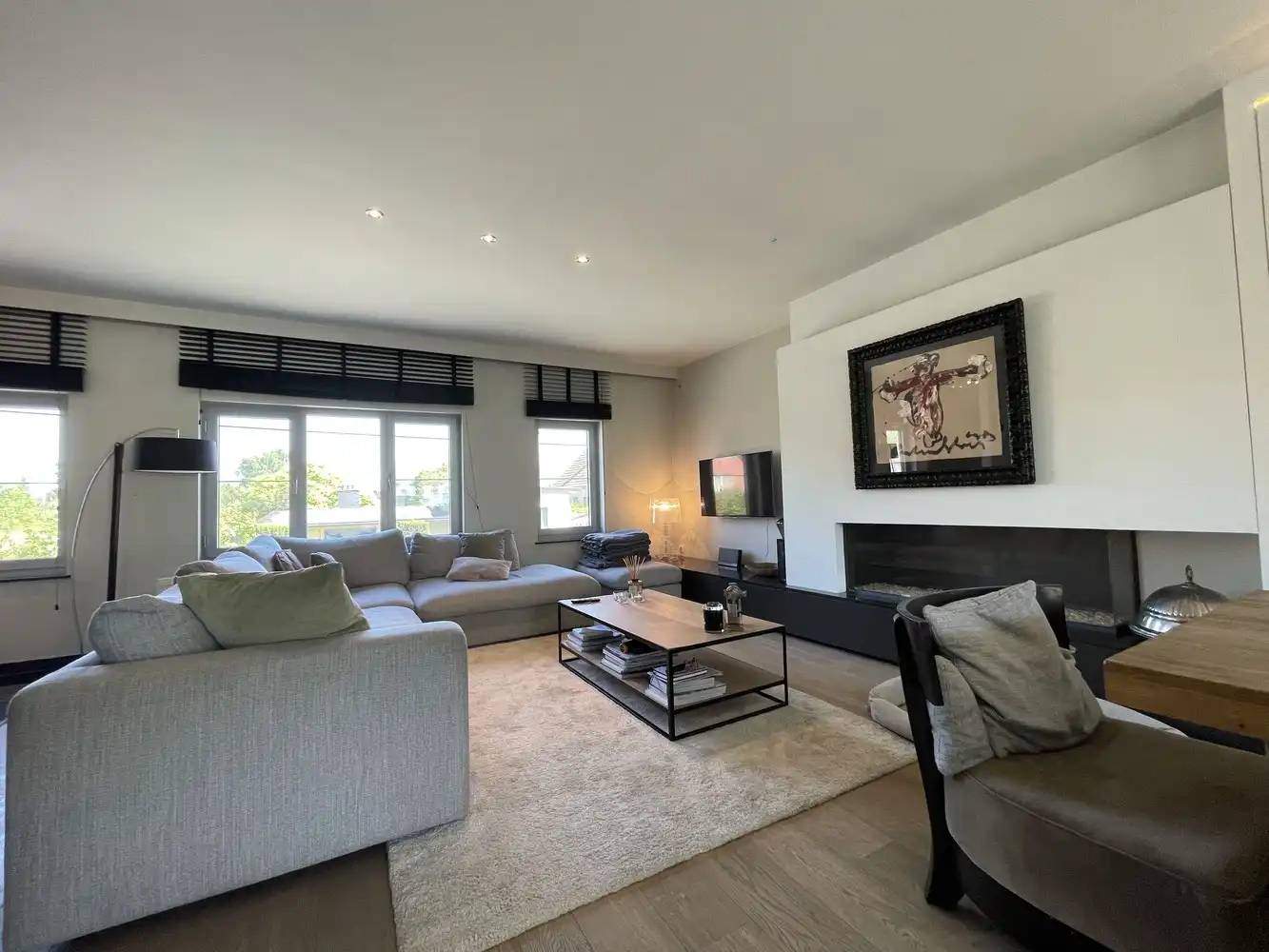 Halfopen bebouwing bestaande uit polyvalent gelijkvloers met woonst foto 9