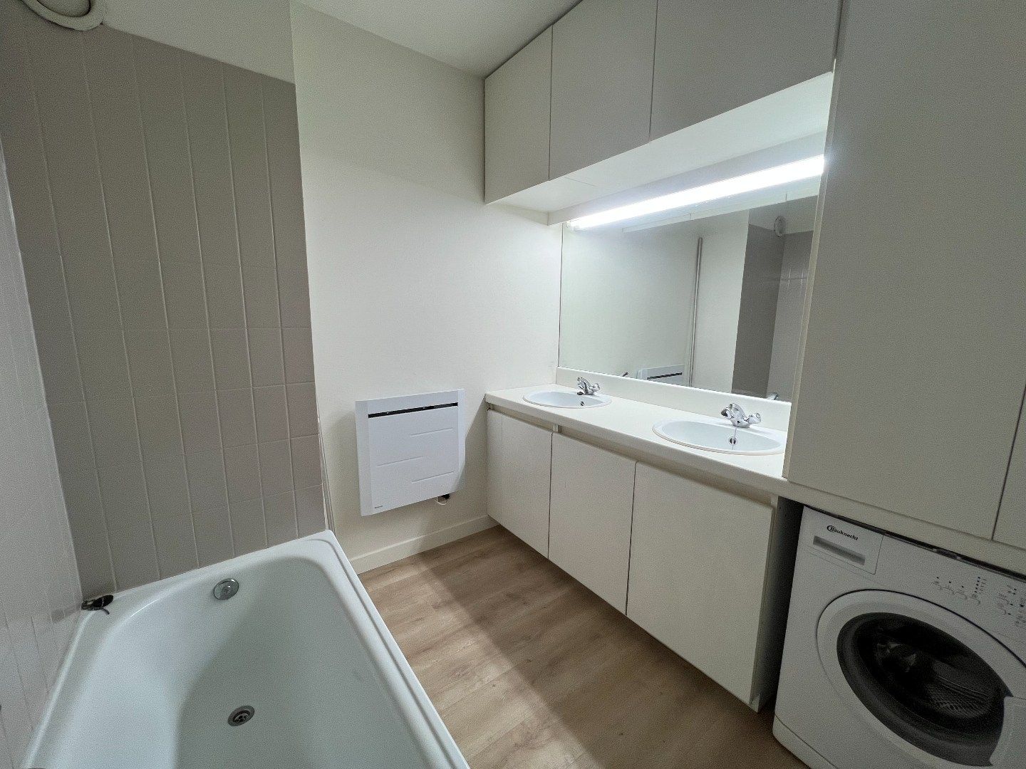 Op 50m afstand van het Sint-Baafsplein en de Korenmarkt foto 7