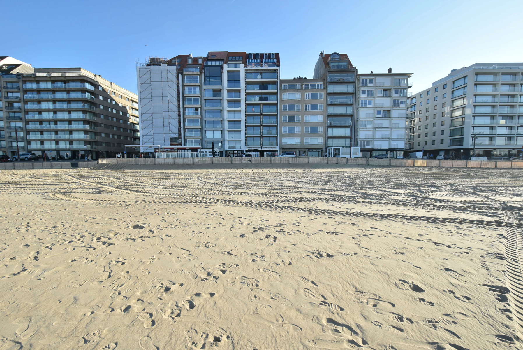 ()=>{if(producerUpdateValueVersion(node),producerAccessed(node),node.value===ERRORED)throw node.error;return node.value} Zeedijk-Het Zoute 800 - 8300 Knokke-Het Zoute