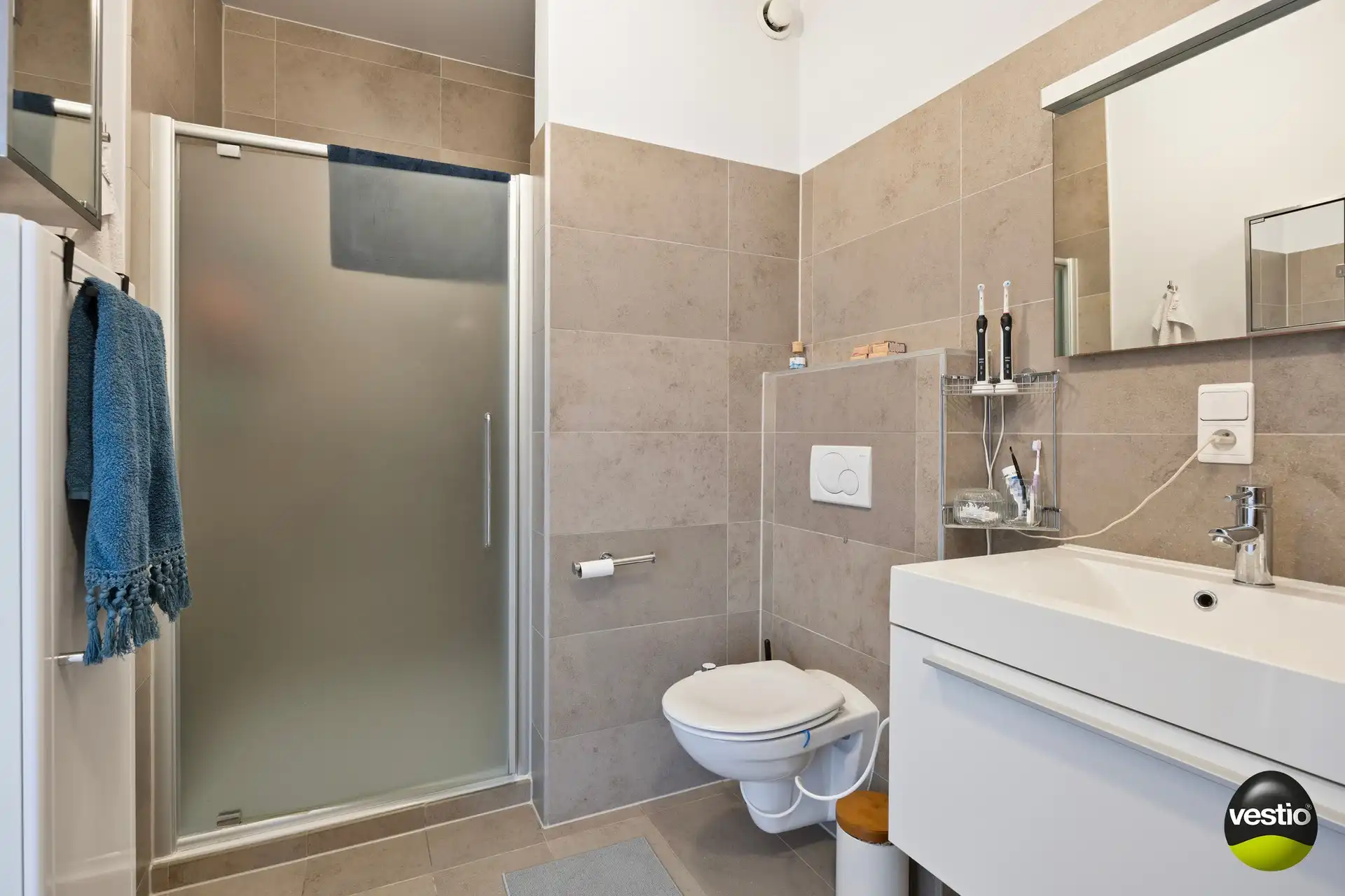 Smaakvol, kwalitatief afgewerkt 2 slaapkamer appartement met 2 terrassen. foto 15