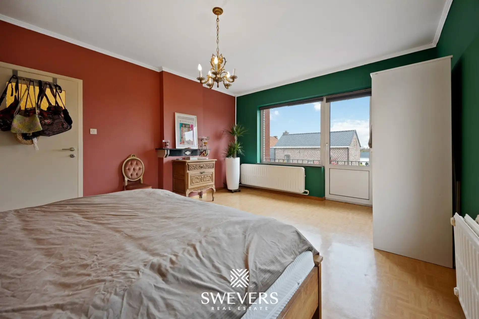 Open bebouwing met 3 slaapkamers en garage in rustige straat foto 16