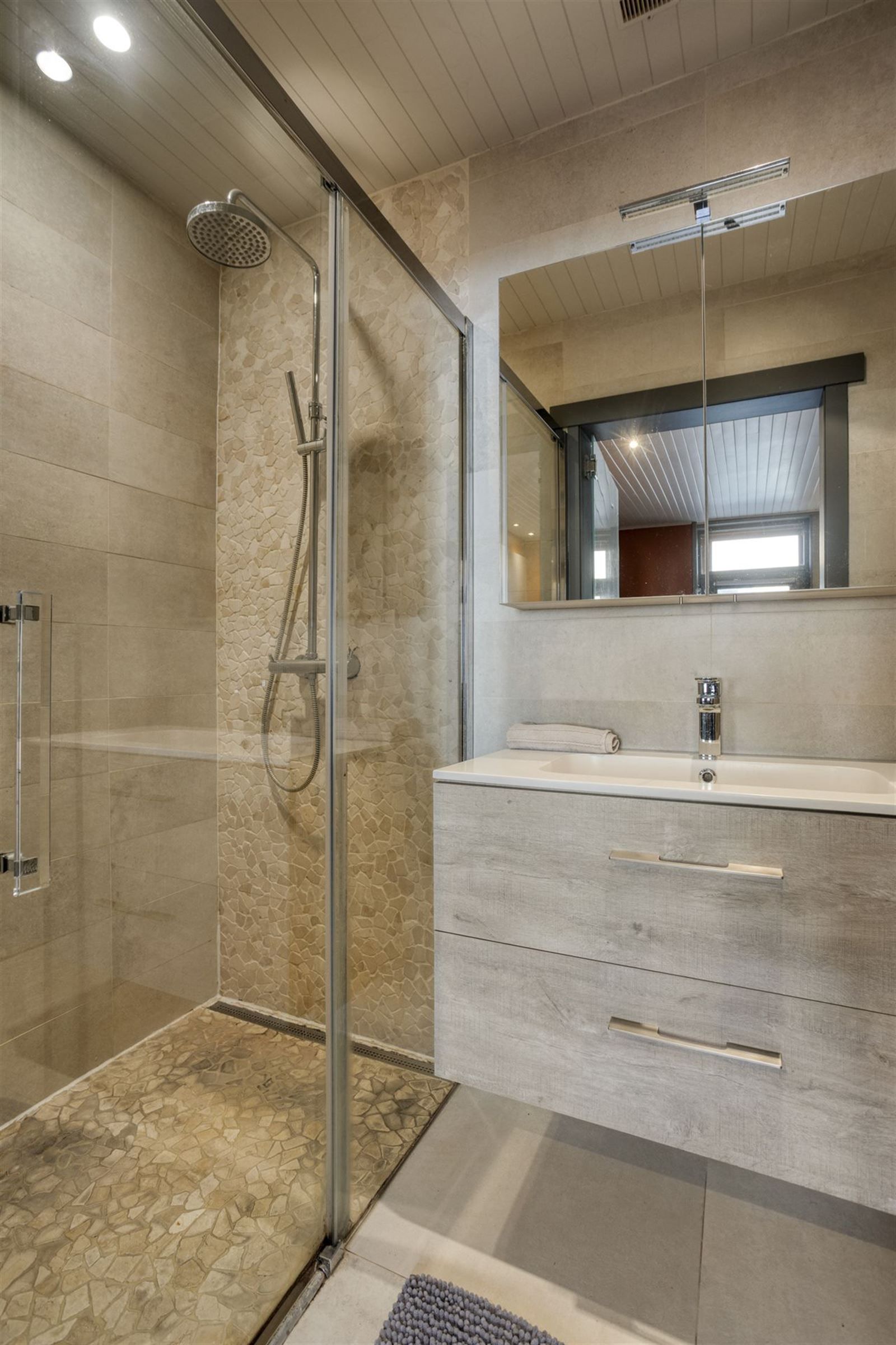 Kangoeroewoning te koop met 5 slaapkamers in het centrum foto 8