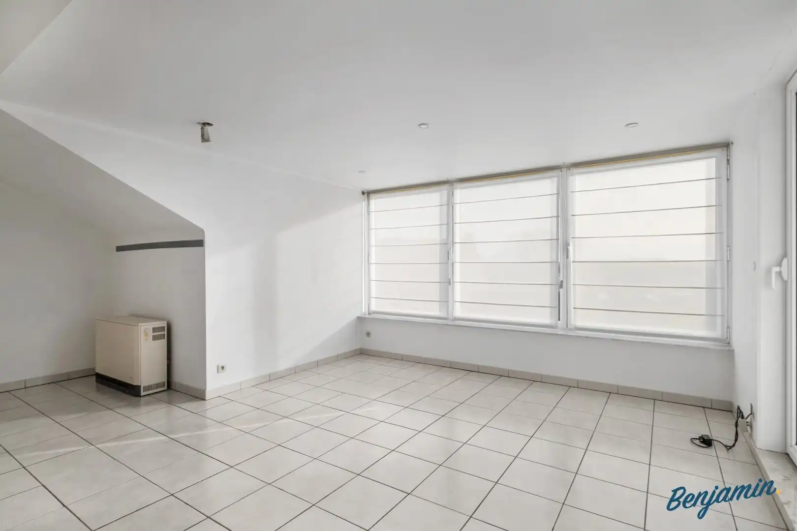 Dakappartement met 1 slaapkamer, berging en zonneterras in Dadizele-centrum foto 2