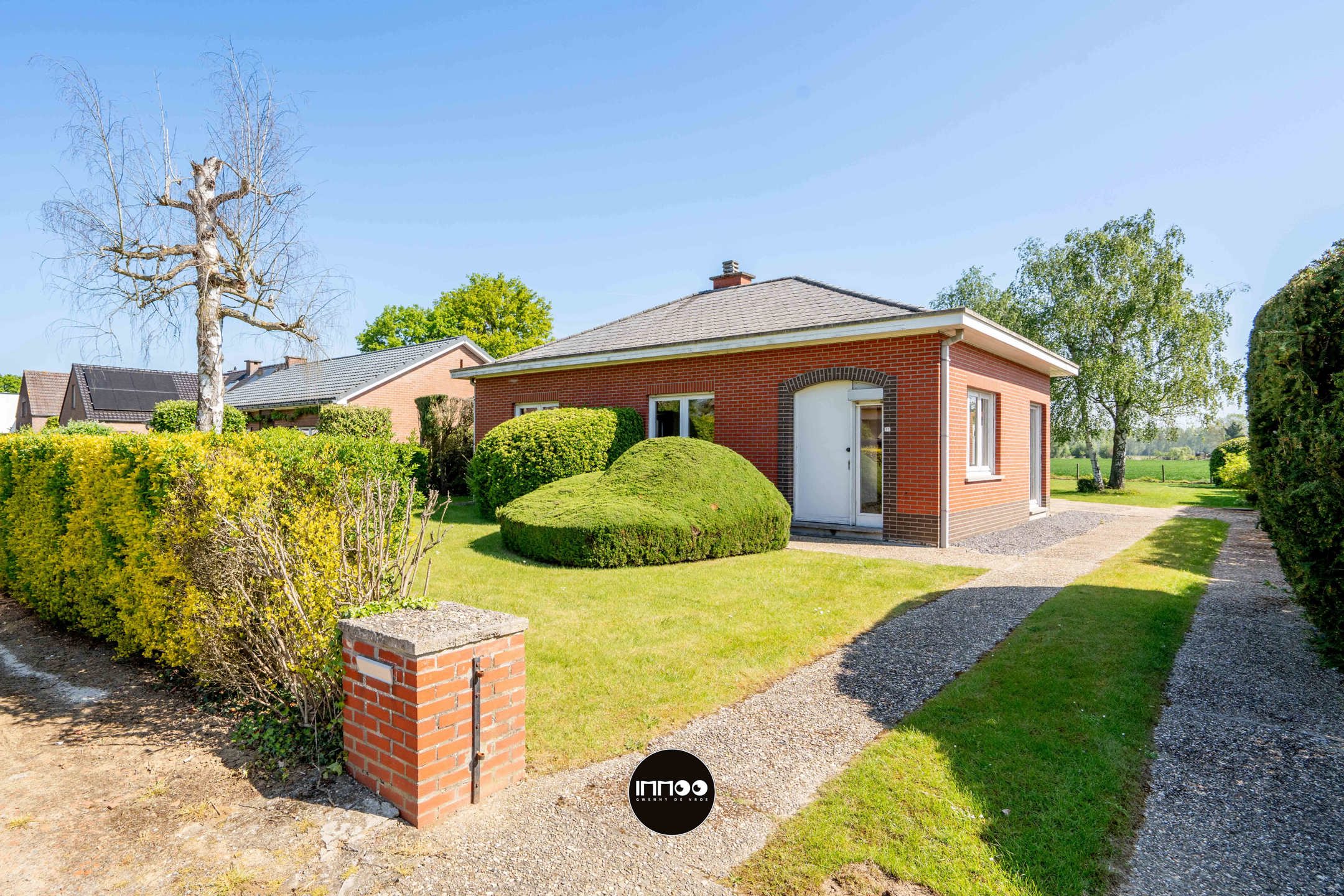 Hoofdfoto van de publicatie: Bungalow te koop