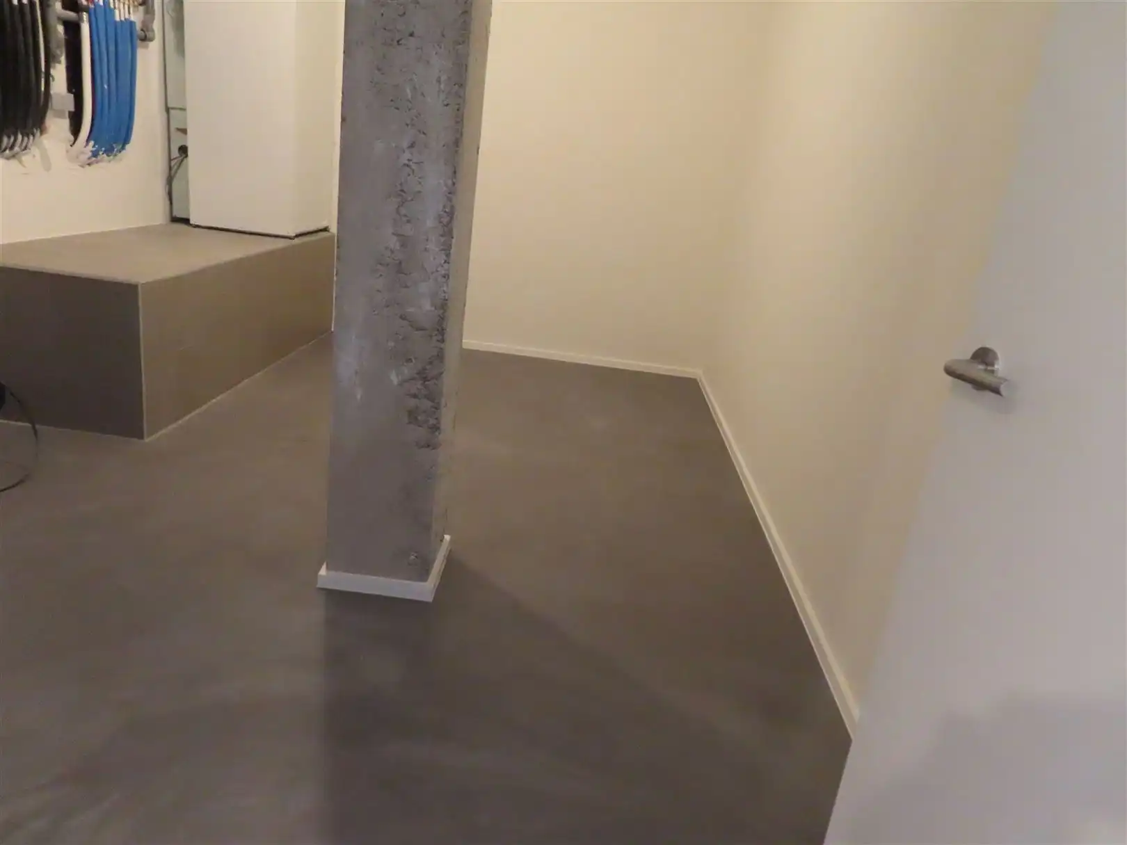 Loft appartement (187m²) met terras (120m²) & parking! foto 26