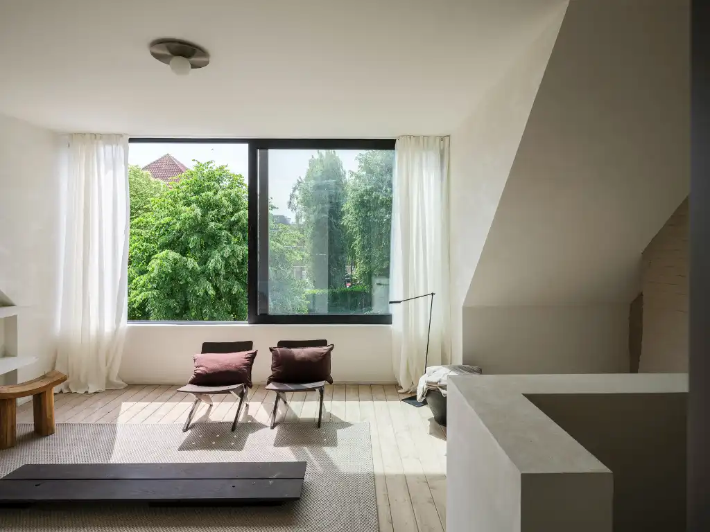 Bijzonder aangenaam duplexappartement met 2 slaapkamers en 2 badkamers op toplocatie nabij de Coupure foto 2