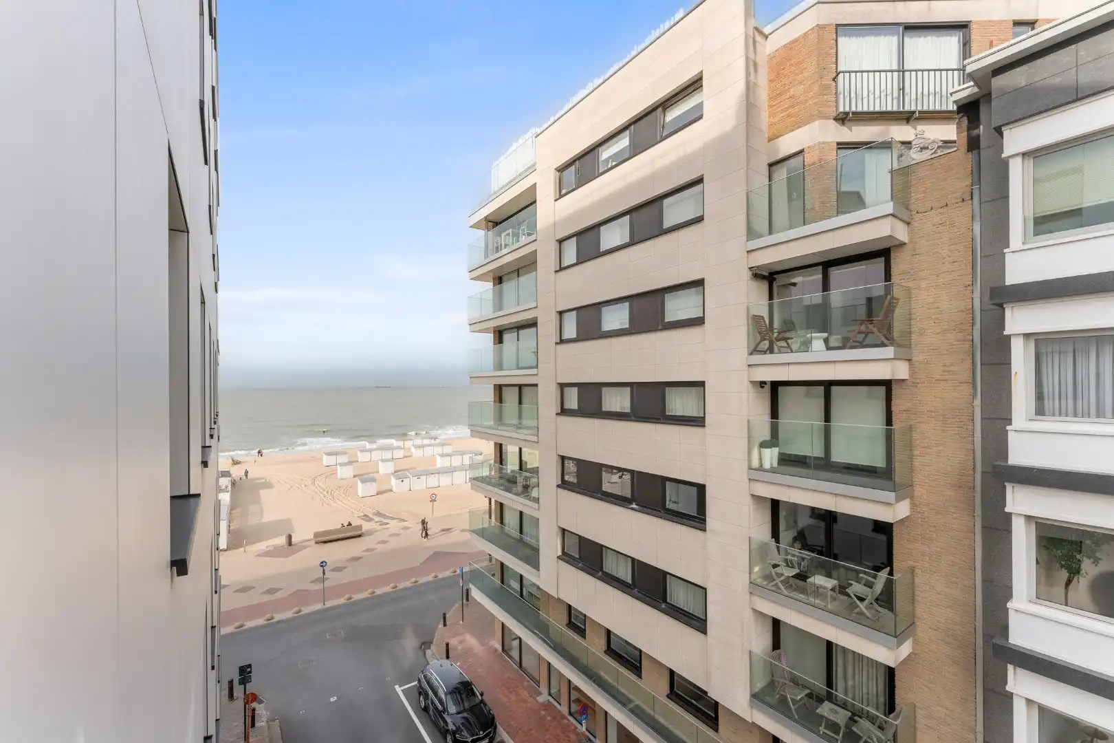 Gerenoveerd appartement aan de Zeedijk in het Zoute foto 17