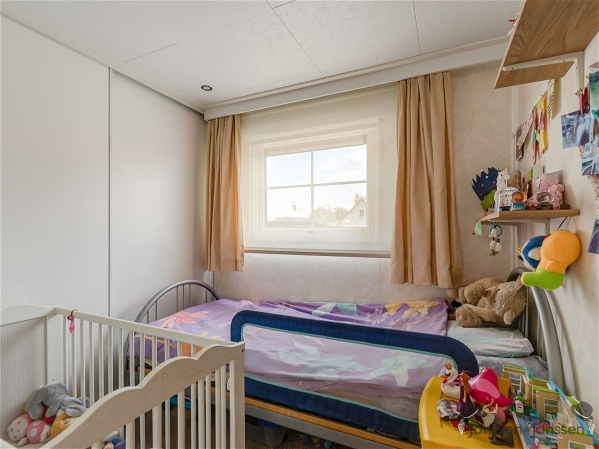 Rustig gelegen bungalow met tuintje - permanente bewoning toegestaan! foto 5