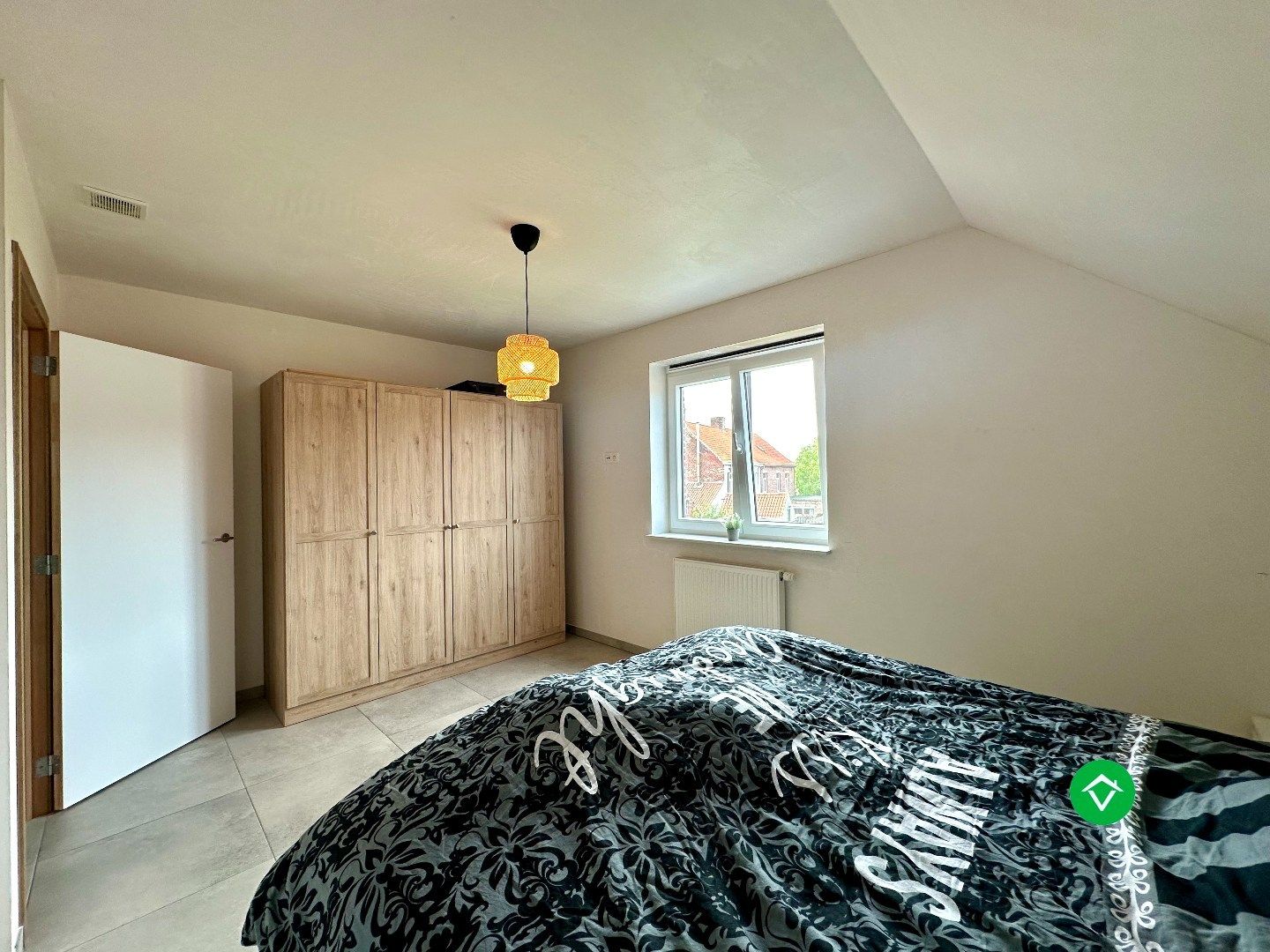 Moderne en lichtrijke nieuwbouwwoning met drie slaapkamers te Handzame (Kortemark) foto 14