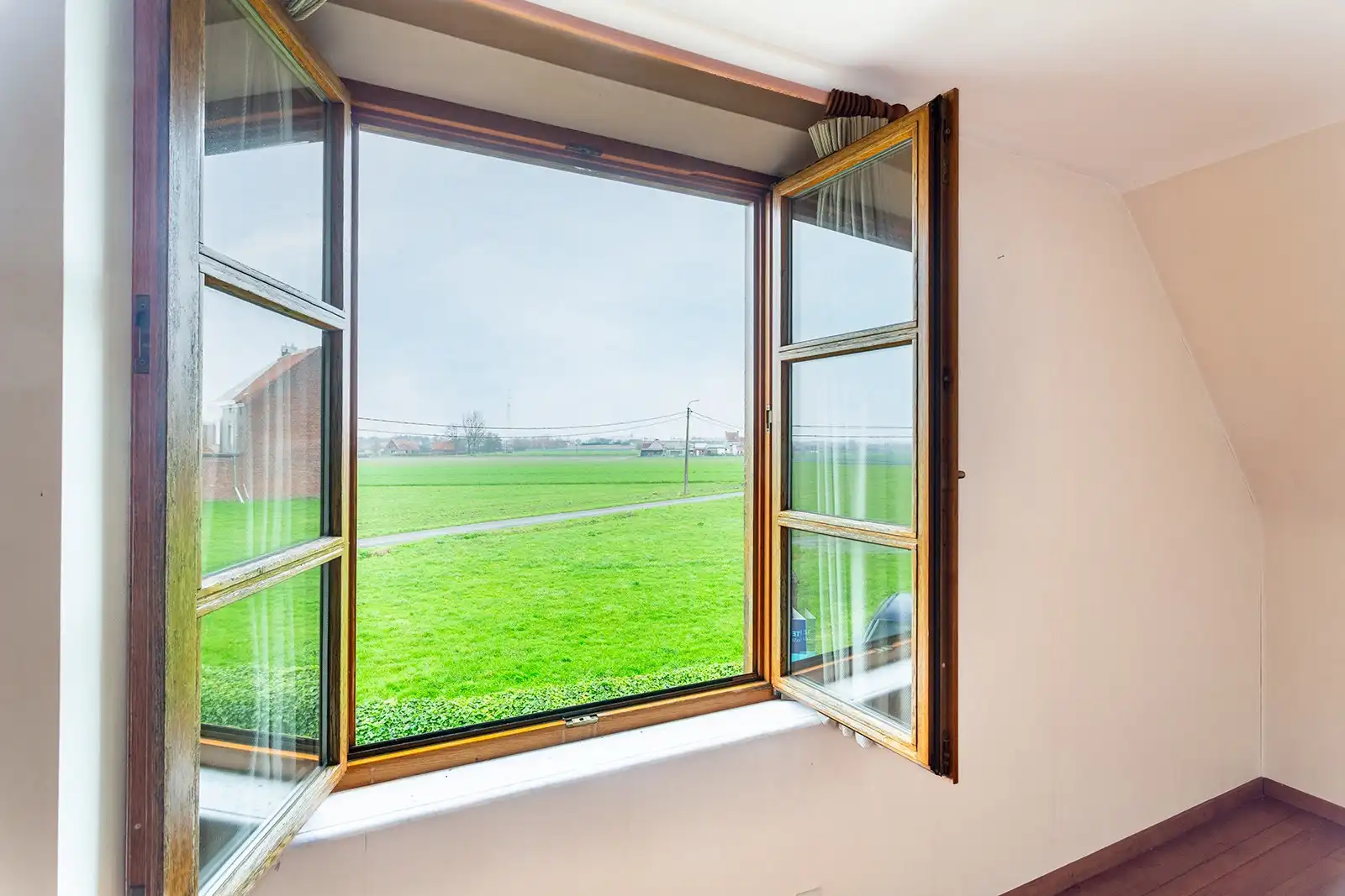 Charmante gezinswoning op 6.217 m² foto 39