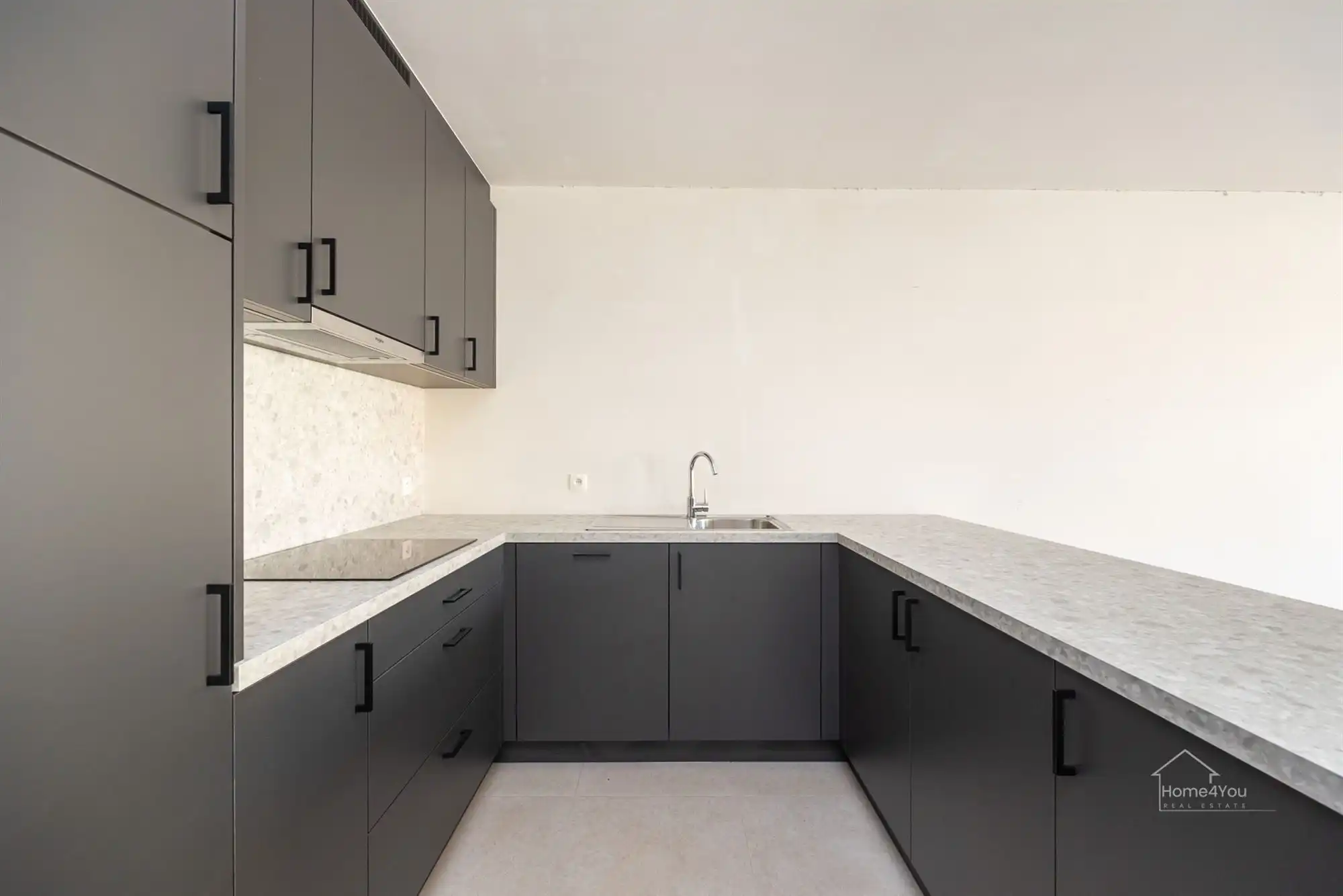 Nieuwbouw gelijkvloers appartement met aangename tuin foto 6