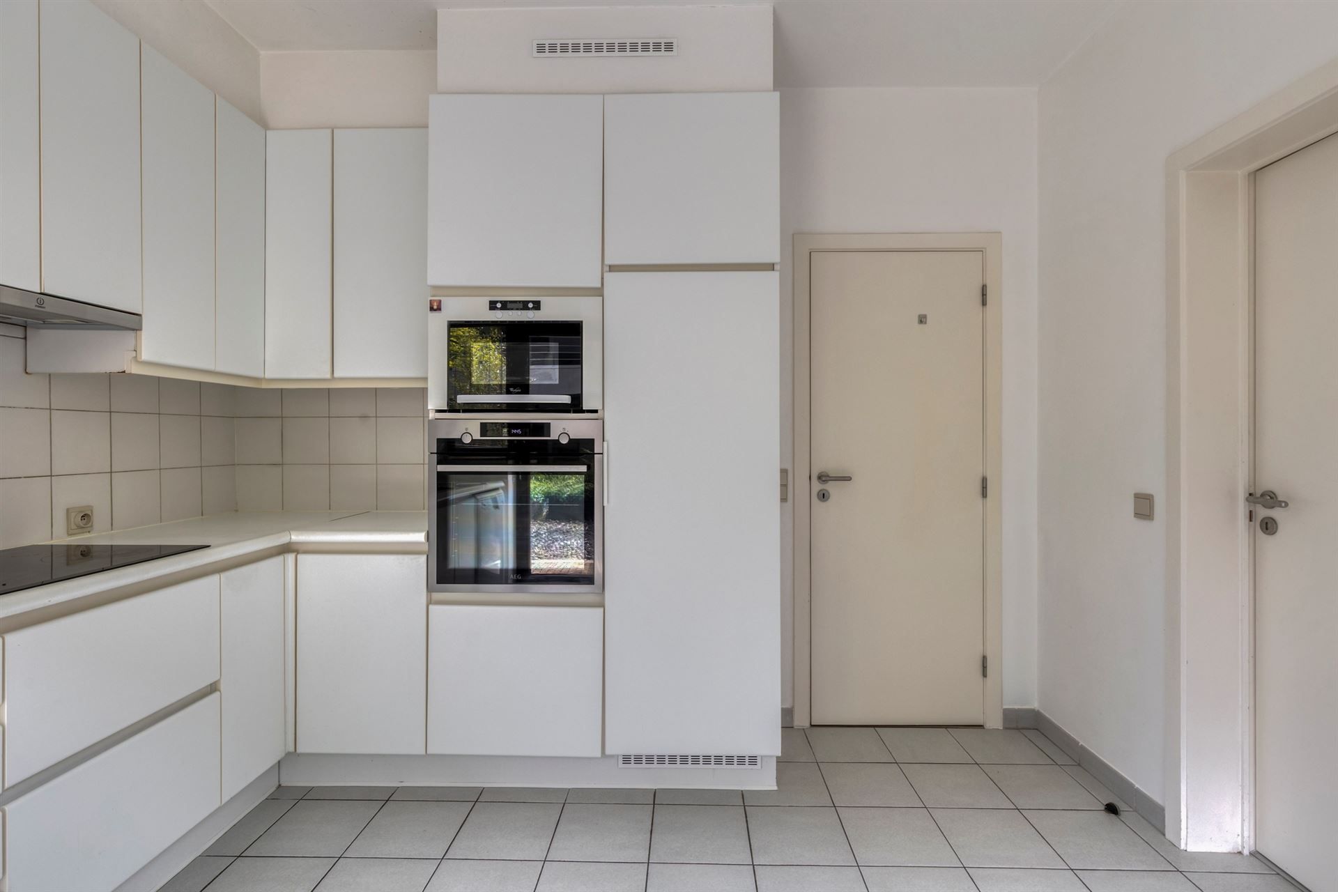 Exclusief gelegen villa-appartement in Ukkel, te Fort Jaco foto 13