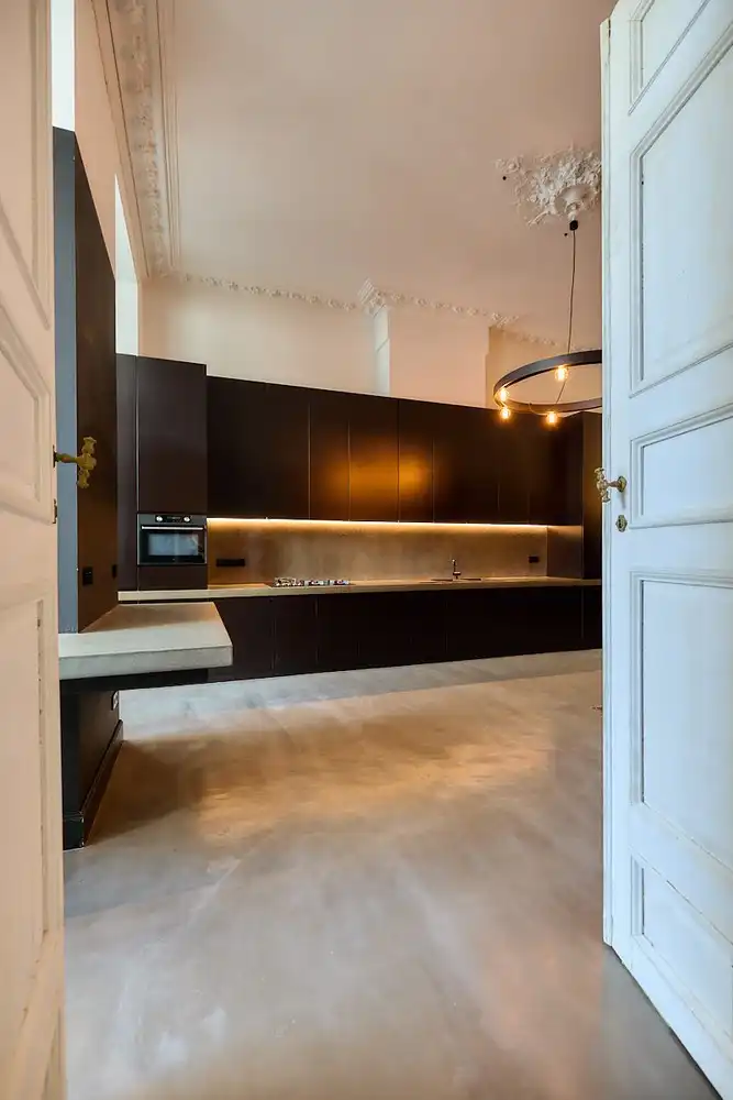 Exceptioneel en luxueus gerenoveerd 19e eeuws appartement midden in de binnenstad. foto 7