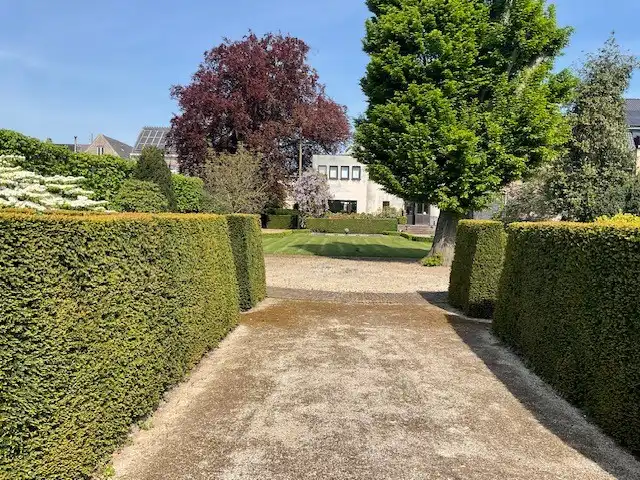 Interbellum villa in Bree centrum foto 45
