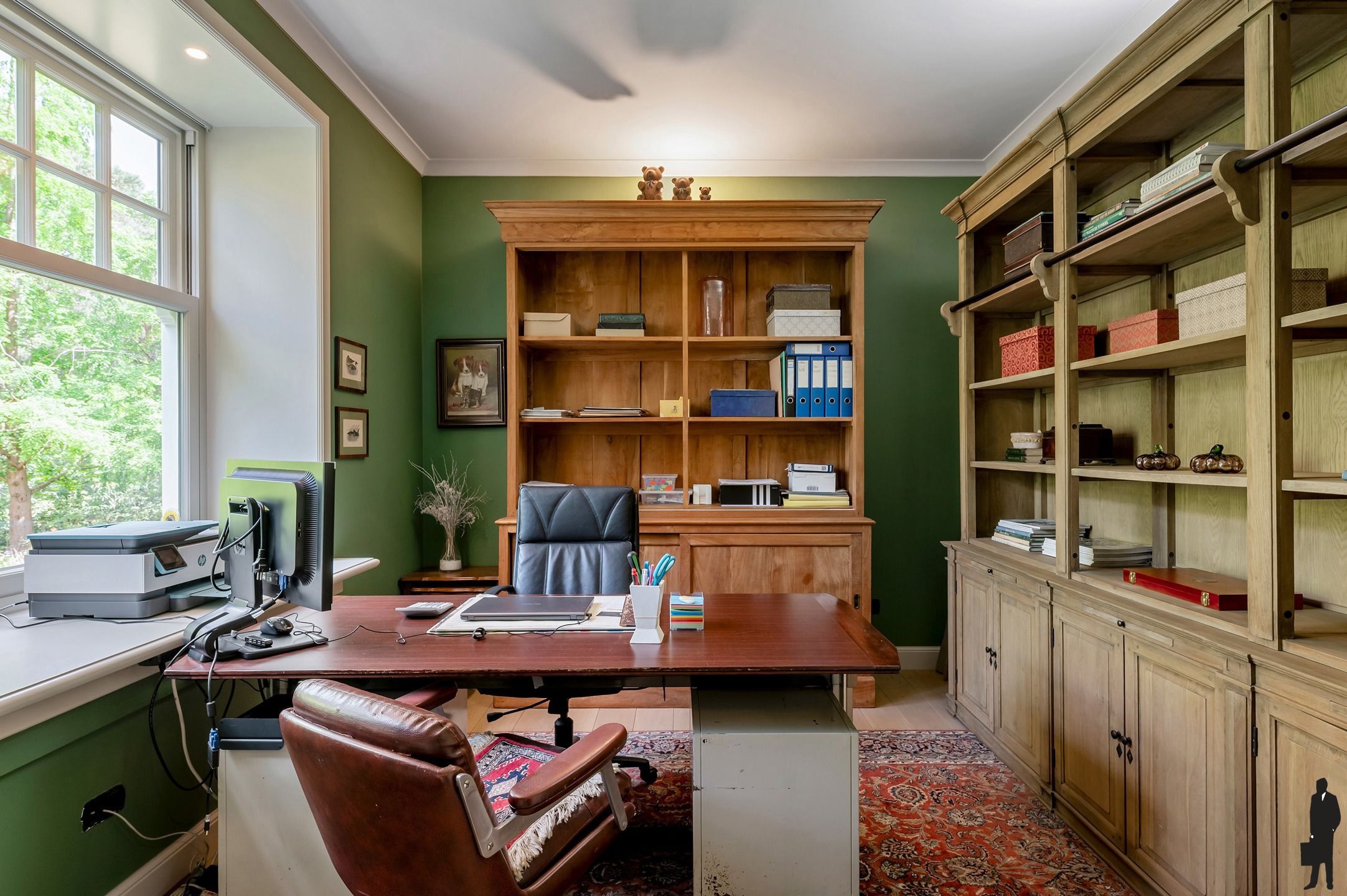 Exclusieve en uniek gelegen Engelse cottagevilla met orangerie, zwembad en aanpalende bouwgrond op ca. 1,9 ha in bosrijke omgeving. foto 11