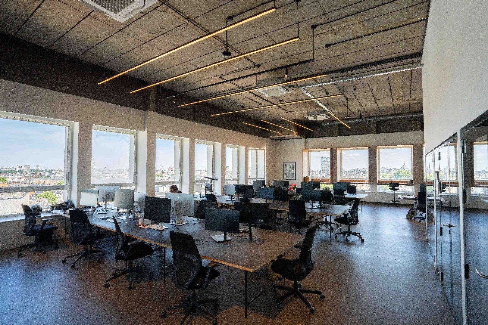 Een creatieve thuishaven op de iconische Mechelsesteenweg - Oval Sky foto 6