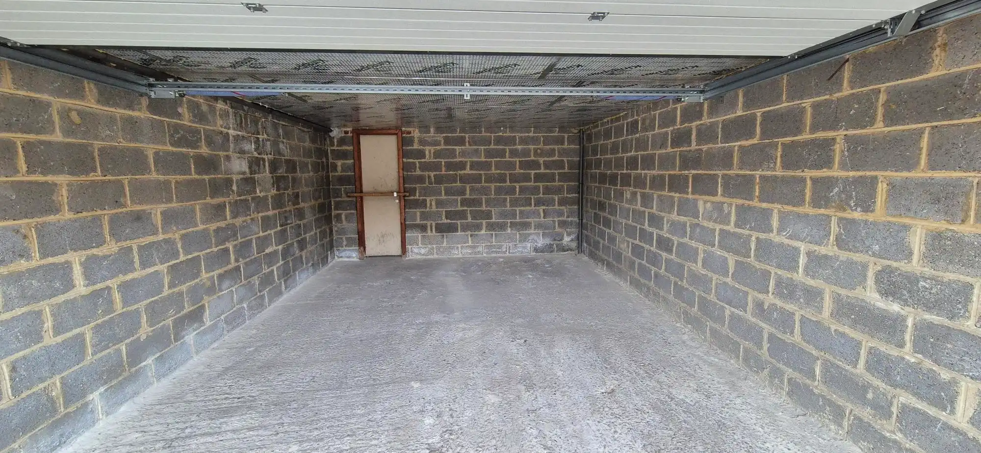 Garage te huur foto 4