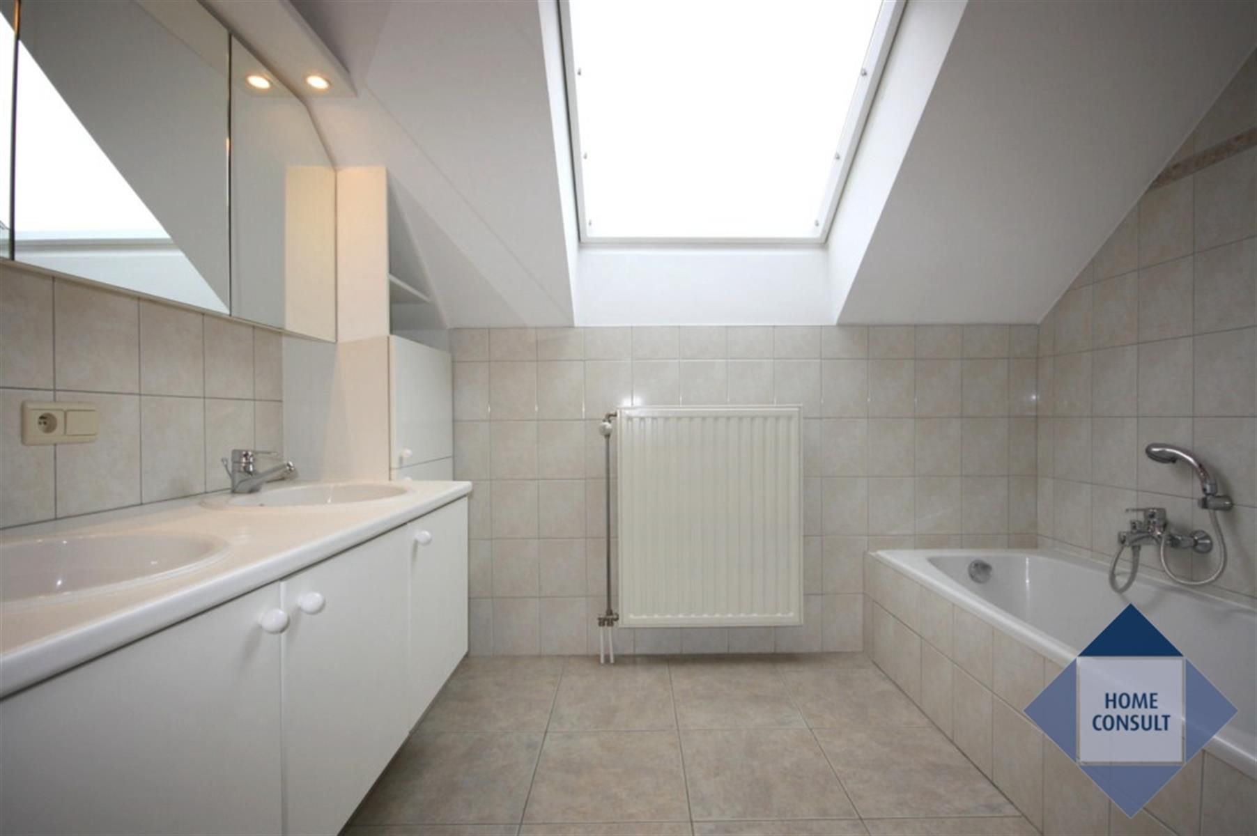 Appartement te huur foto 8