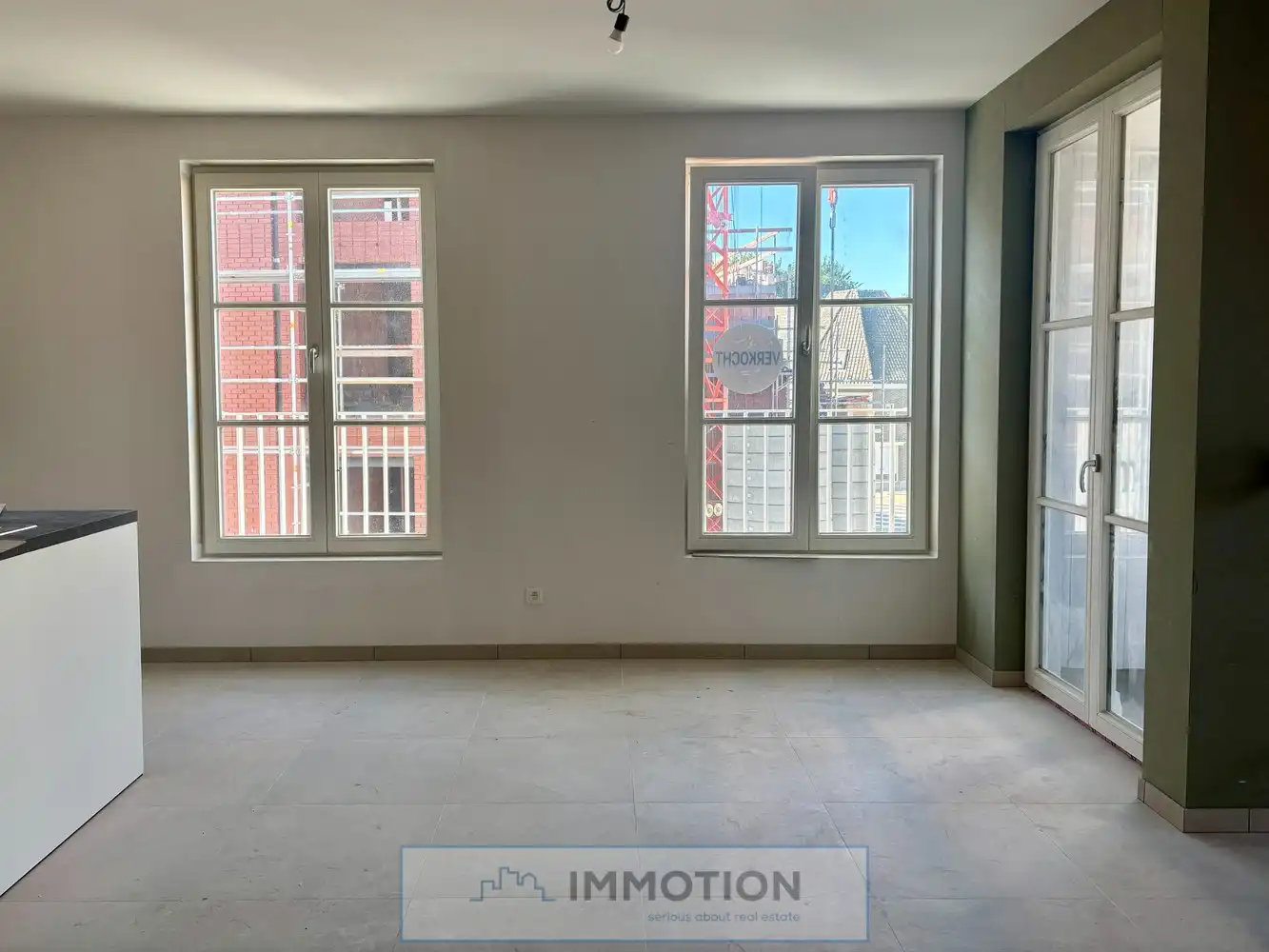 Nieuw appartement met 2 slaapkamers, parking en kelderberging - te huur Zwevegem centrum foto 6