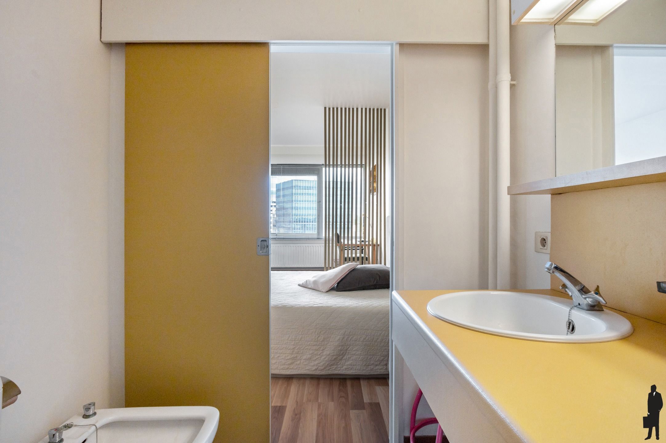 Gerenoveerd studio-appartement op toplocatie.  foto 12