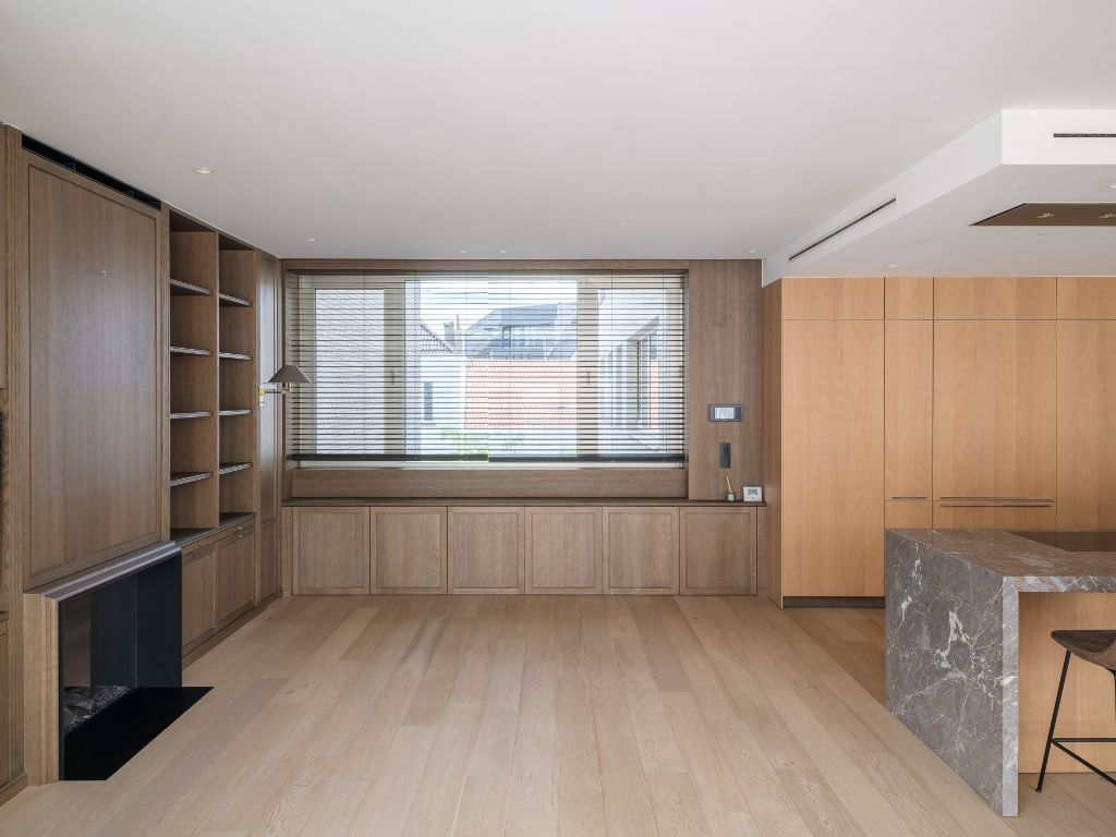 Luxueus tweeslaapkamerappartement met ruim terras en centrale ligging aan de Kouter. foto 6