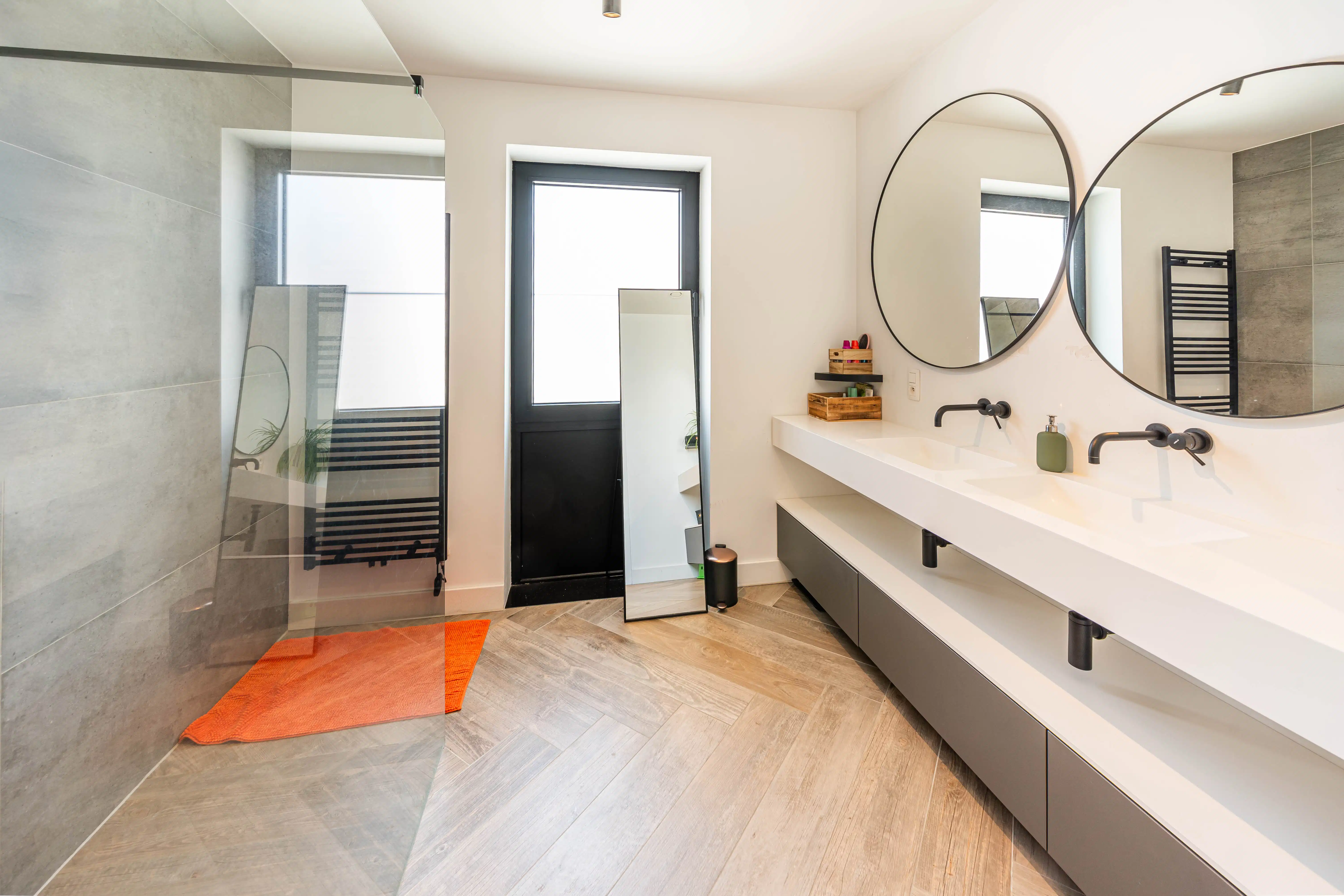 Recente energiezuinige woning in hartje Terhagen! foto 10