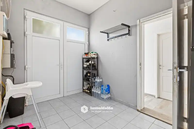 WONING MET 4 SLAAPKAMERS TE KOOP IN ZELZATE foto 10
