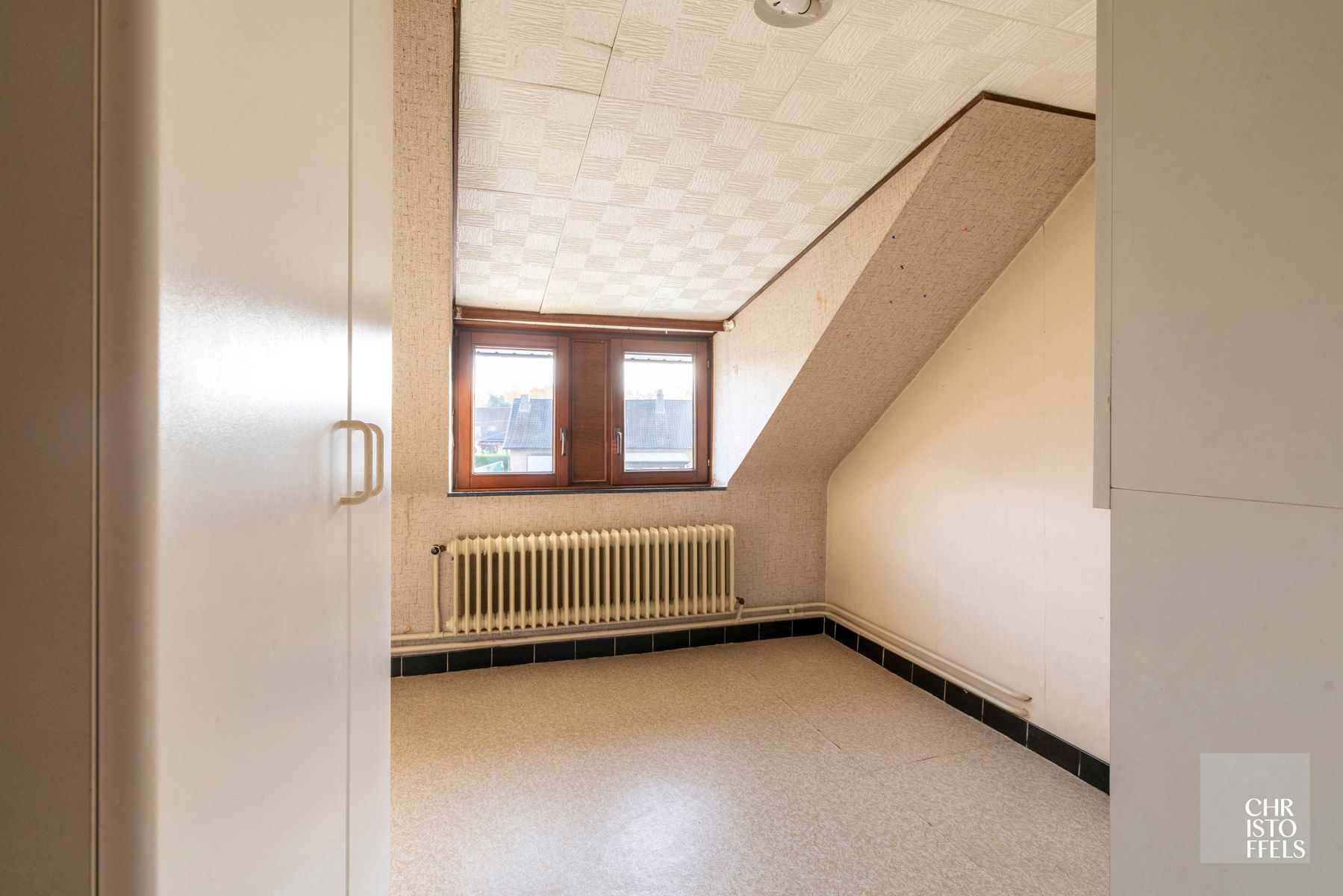 Woning met potentieel op groene en rustige locatie in Zutendaal! foto 13