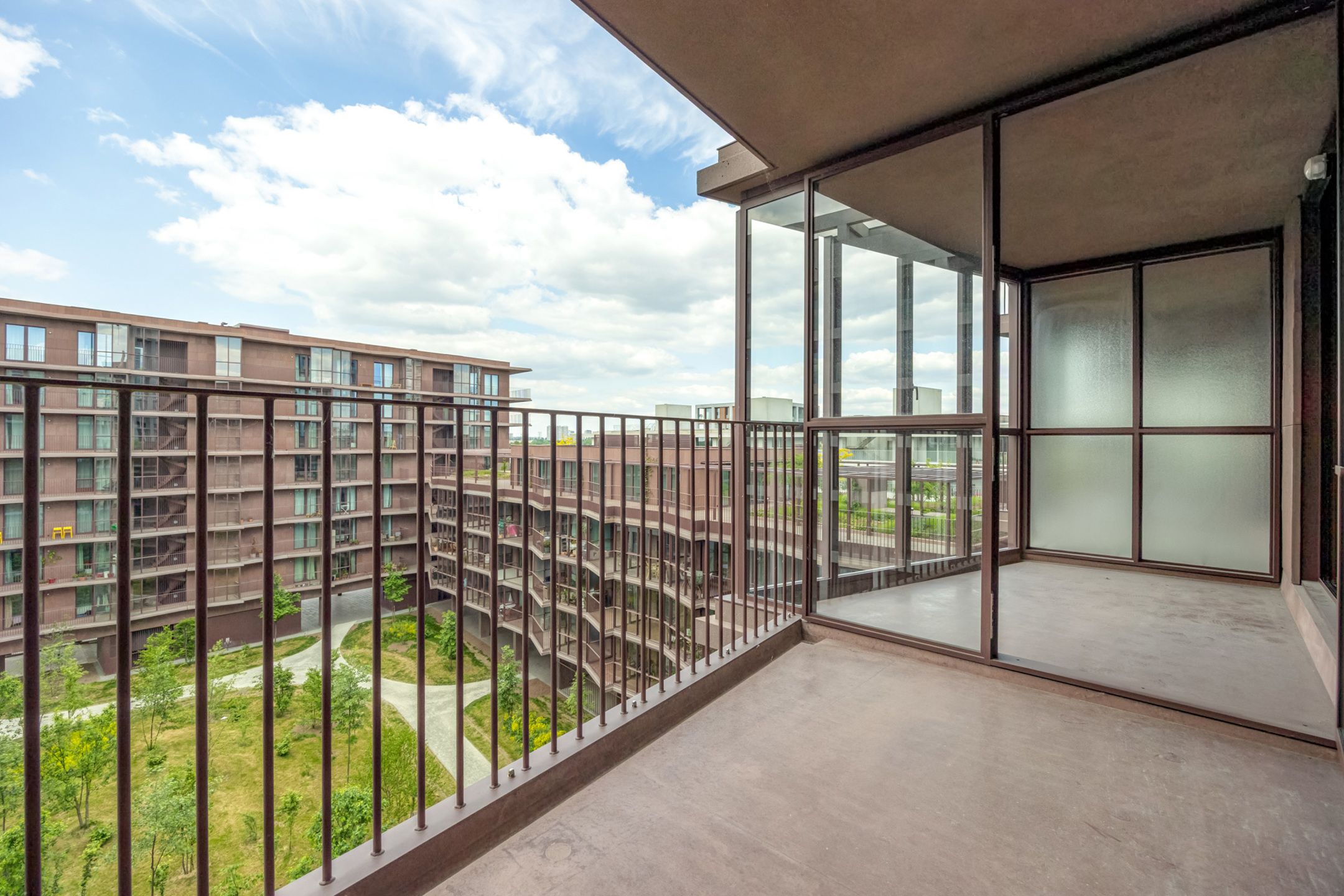 ANTWERPEN-ZUID - Tweeslaapkamer appartement met royale terrassen foto 11