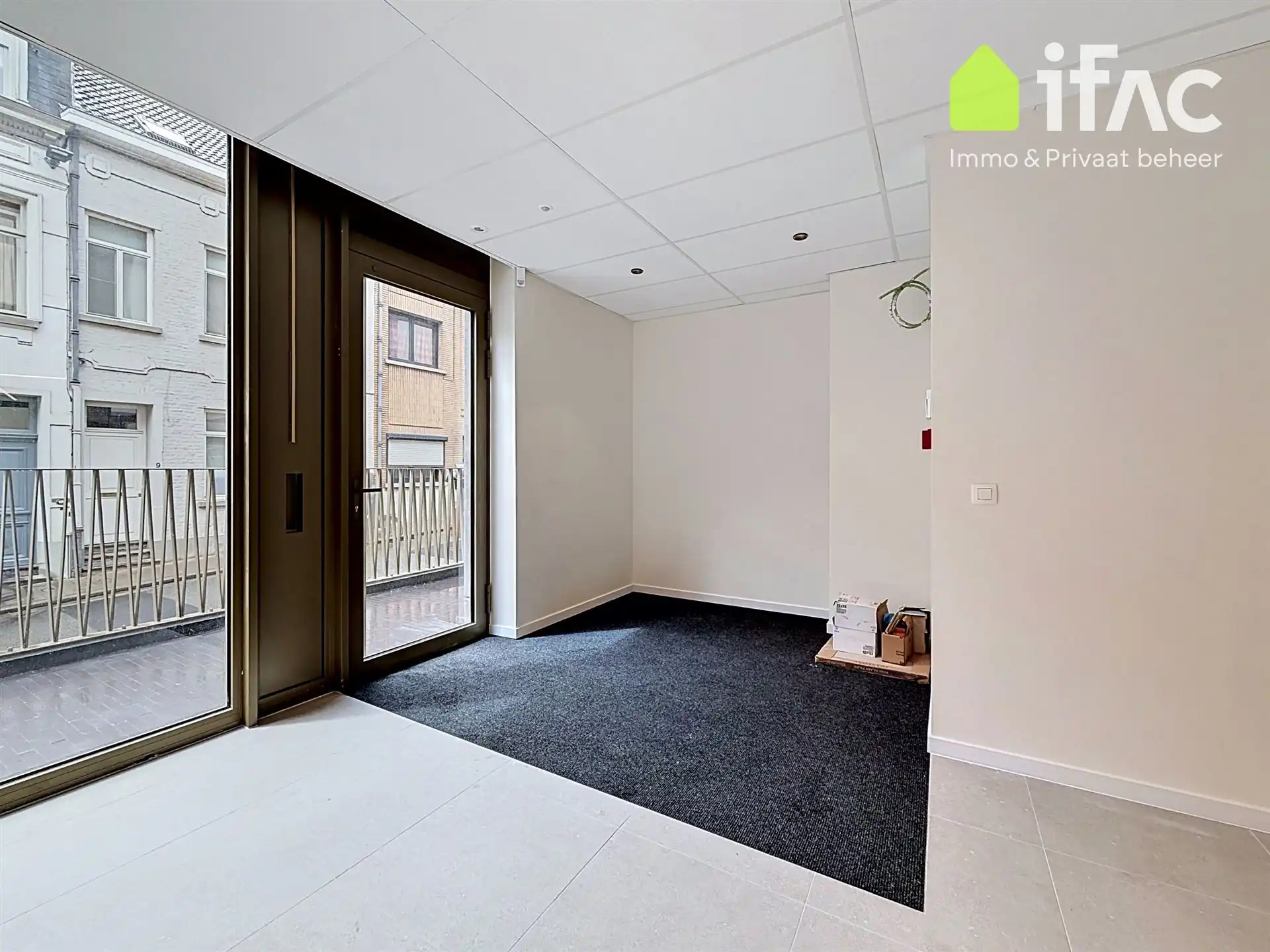 Handelsruimte op uitstekende locatie foto 16