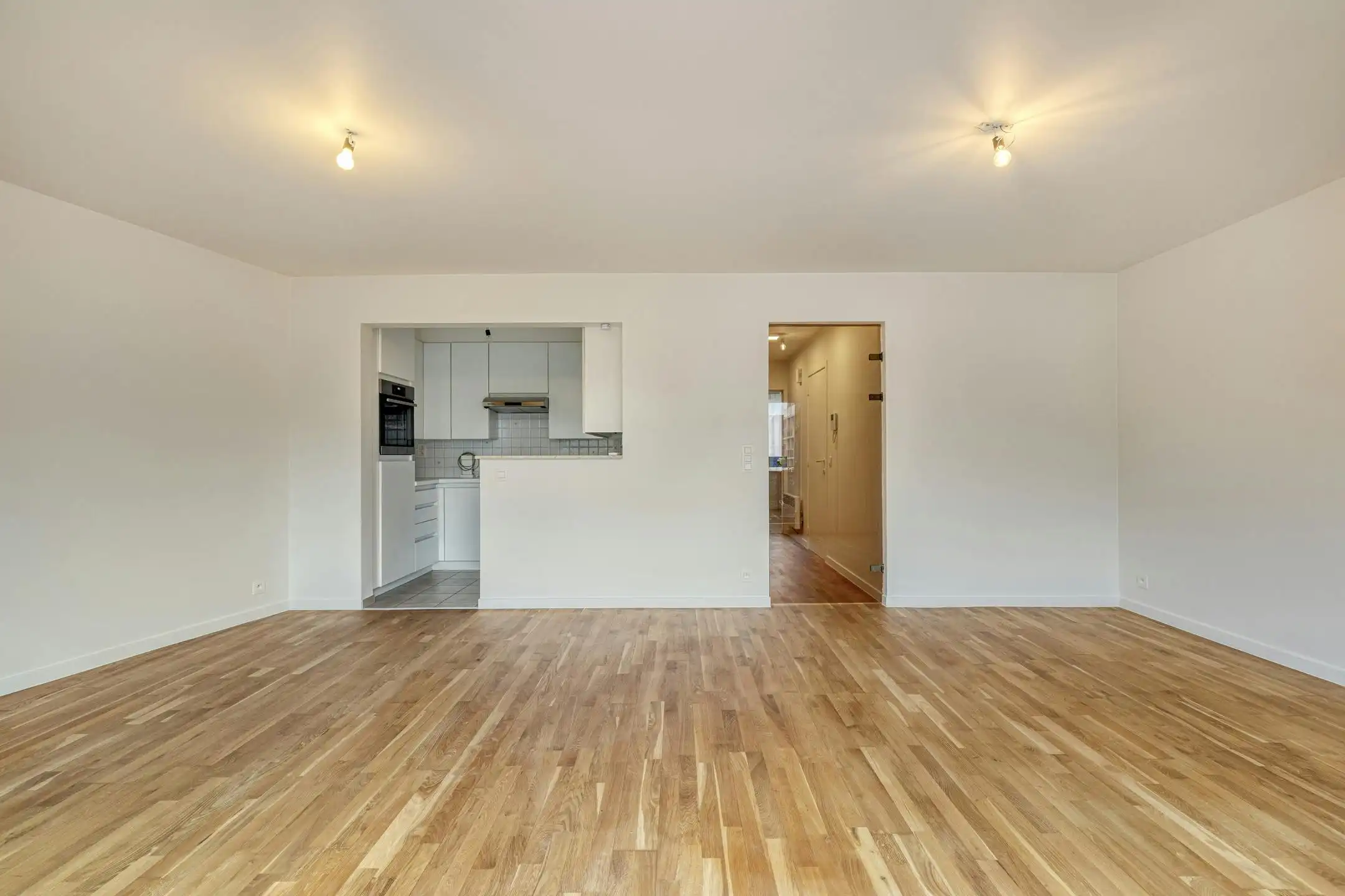 Gerenoveerd appartement te koop in centrum Waregem foto 4