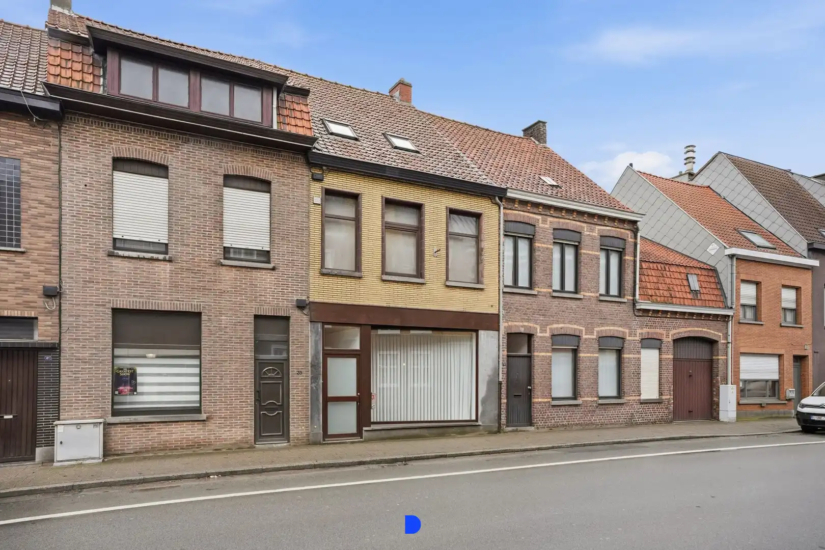 Ruime rijwoning met praktijkmogelijkheden & 2 garages in het centrum van Tielt! foto 32