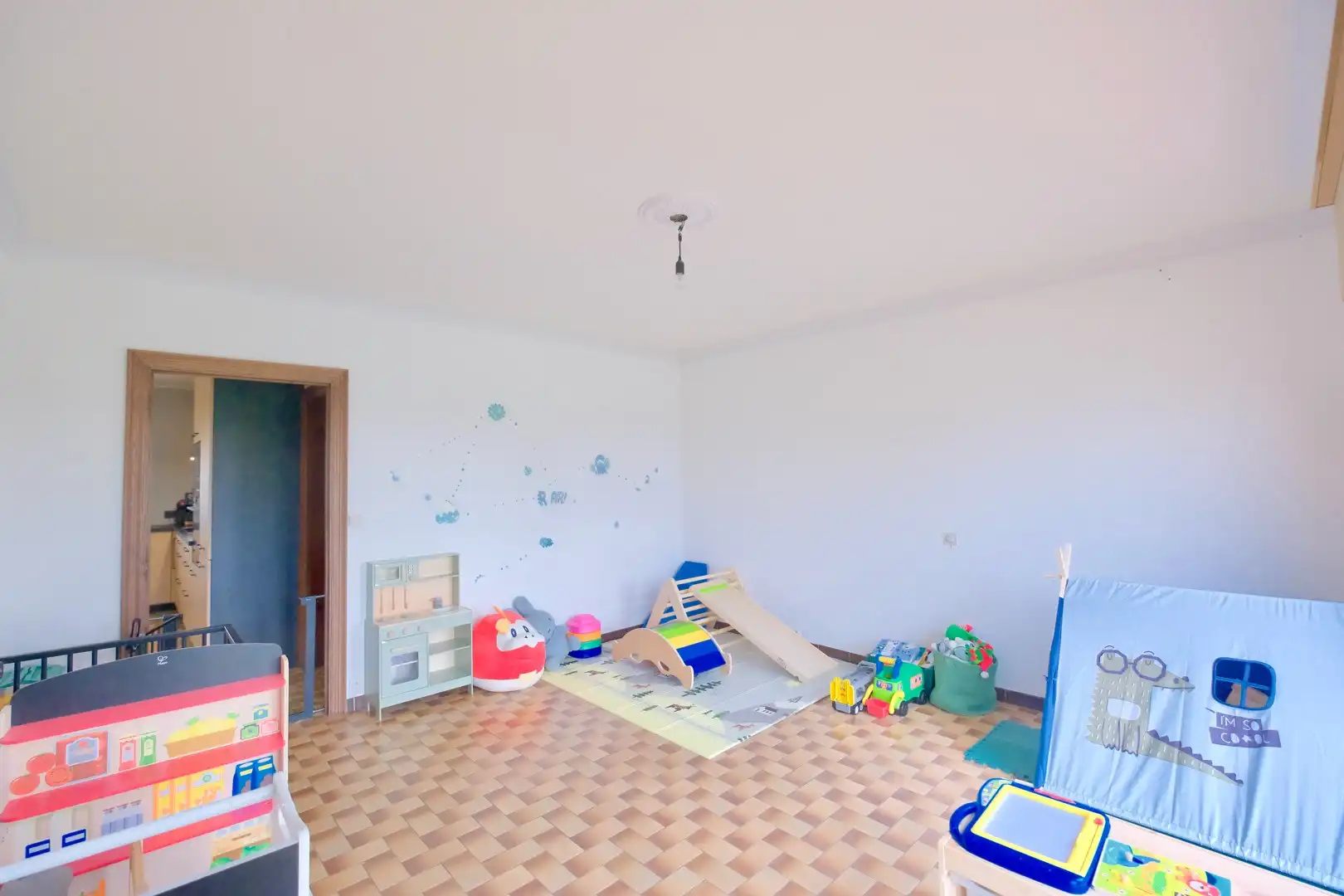 Rustig gelegen woning met 3 slpks en garage op perceel van 585 m²! foto 9