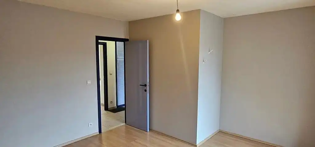 Ruim appartement van 96 m² binnen de grote ring van Hasselt foto 8