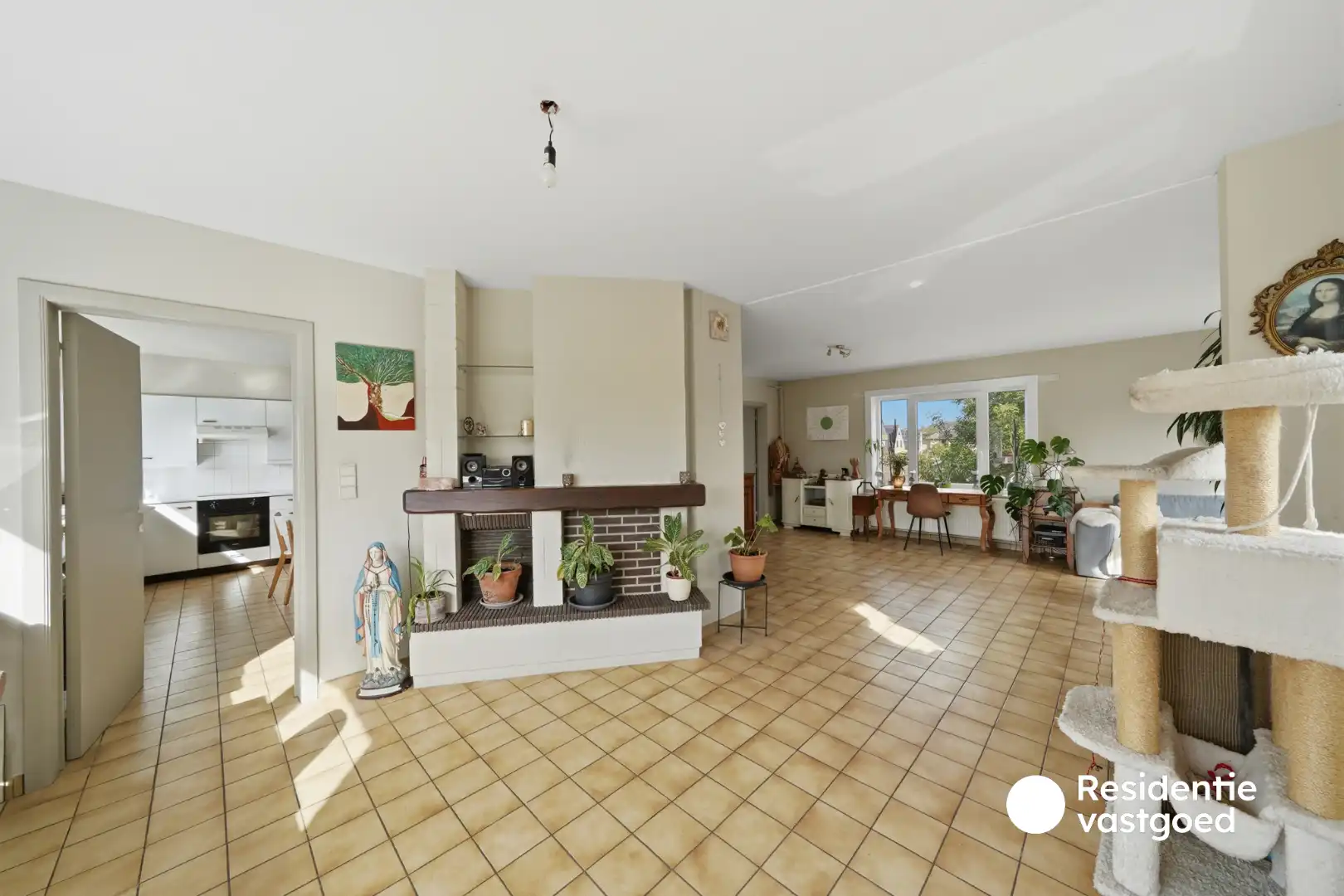 Opbrengsteigendom met 3 appartementen, garage en zonnig terras foto 6