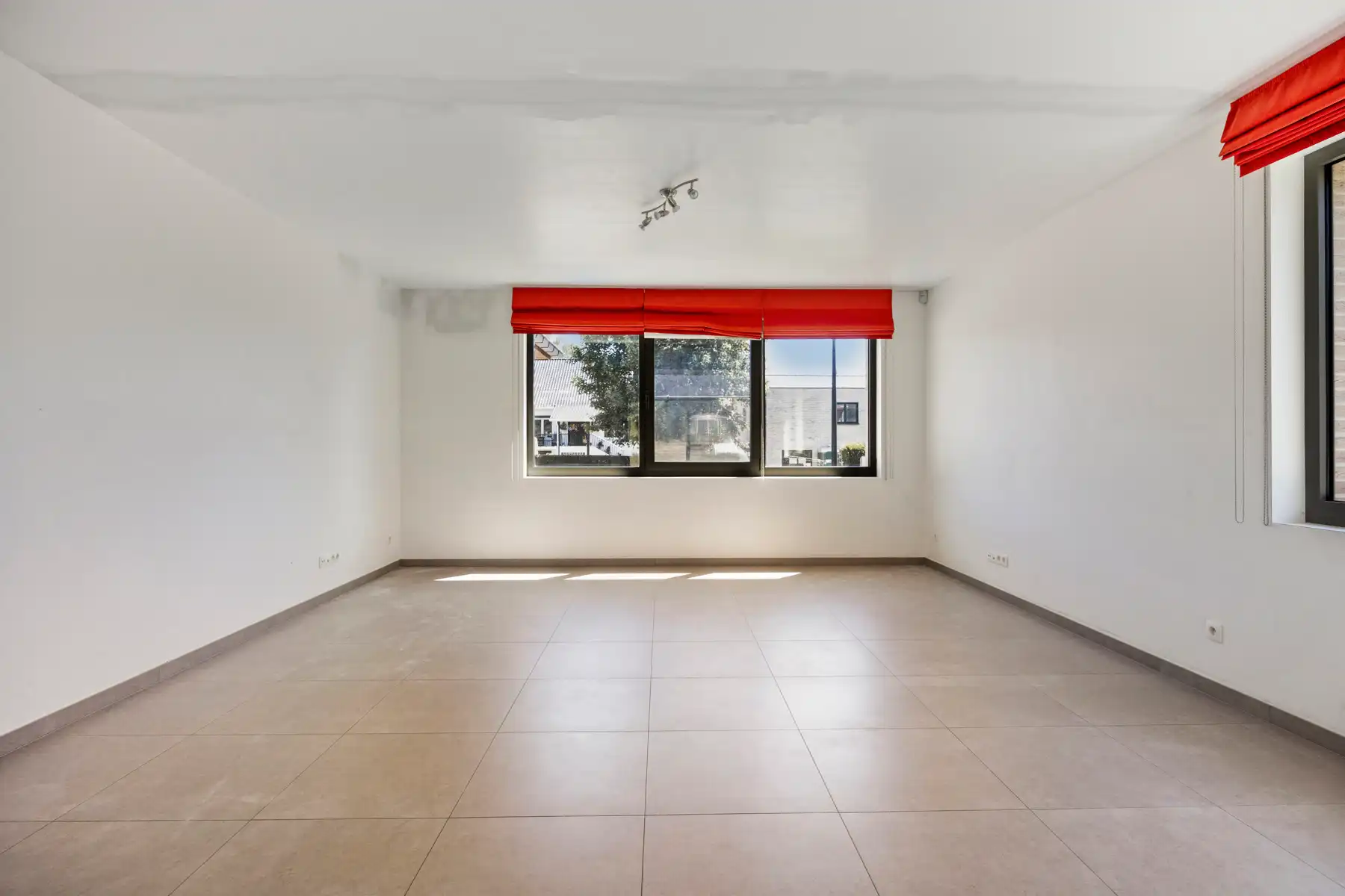 Ruime energiezuinige en instapklare villa in Wemmel foto 7