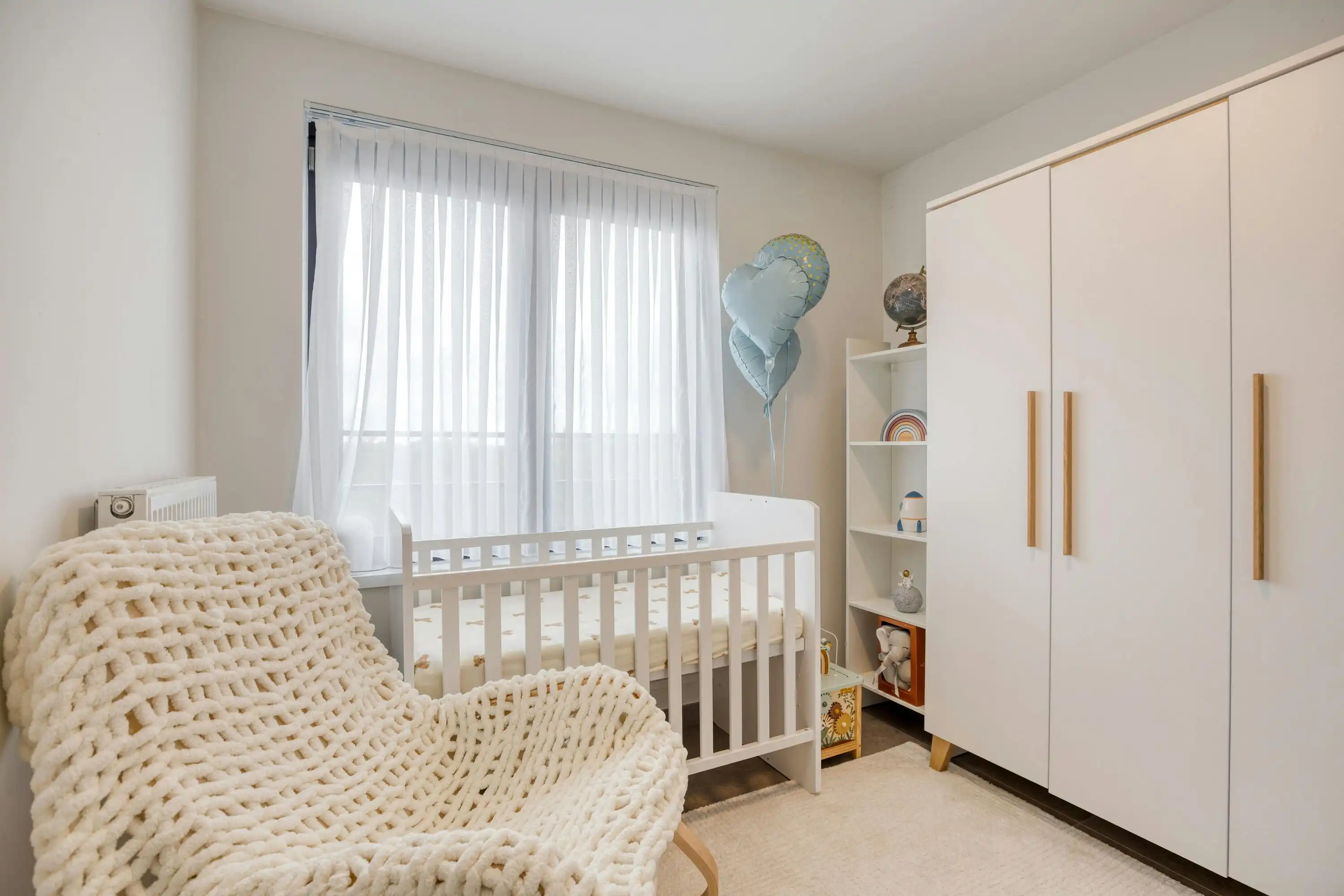 Ruim appartement te koop in Ieper met 3 kamers foto 15