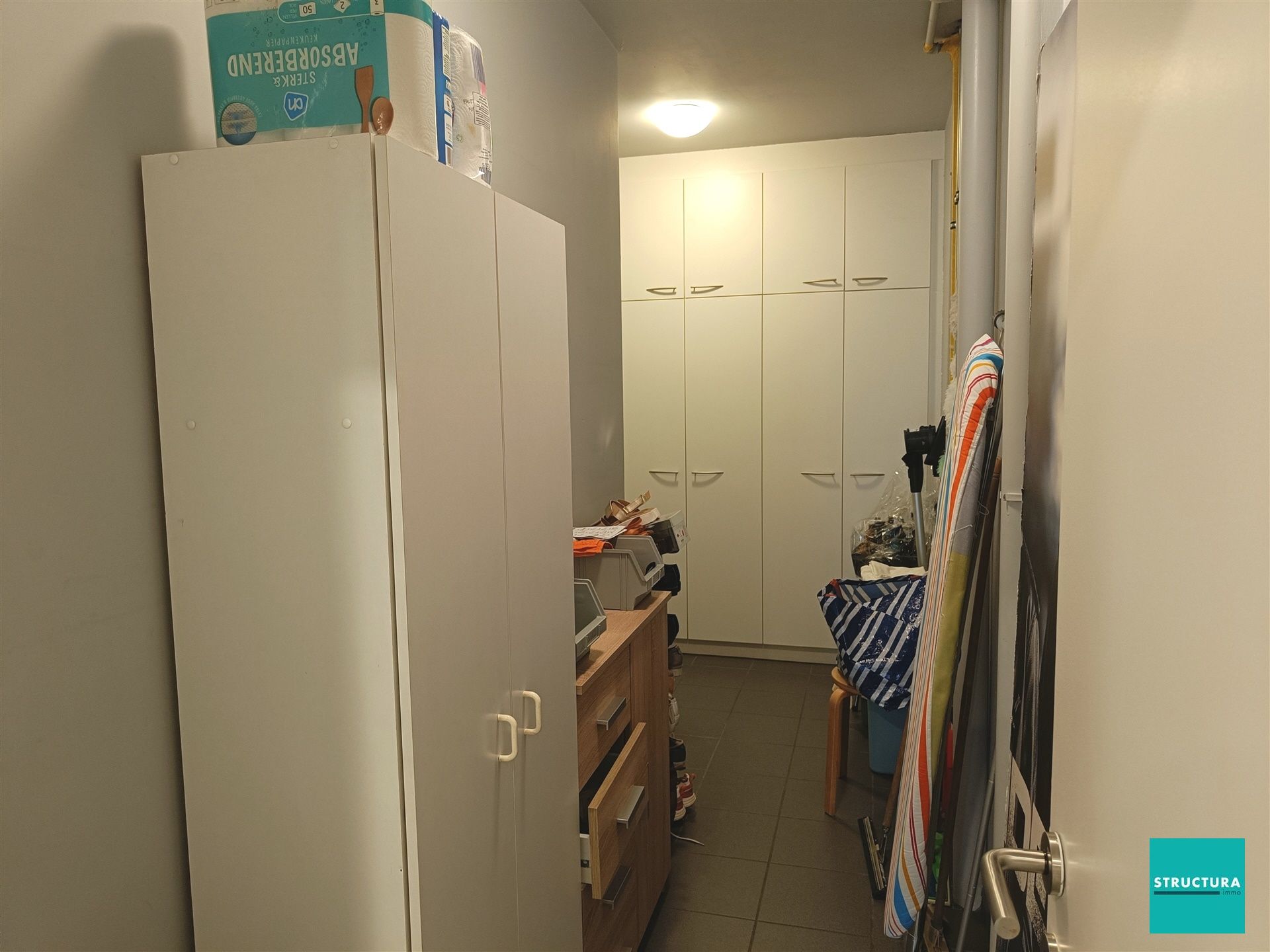 Open woning met 4 slaapkamers en tuin vlak bij het station foto 14