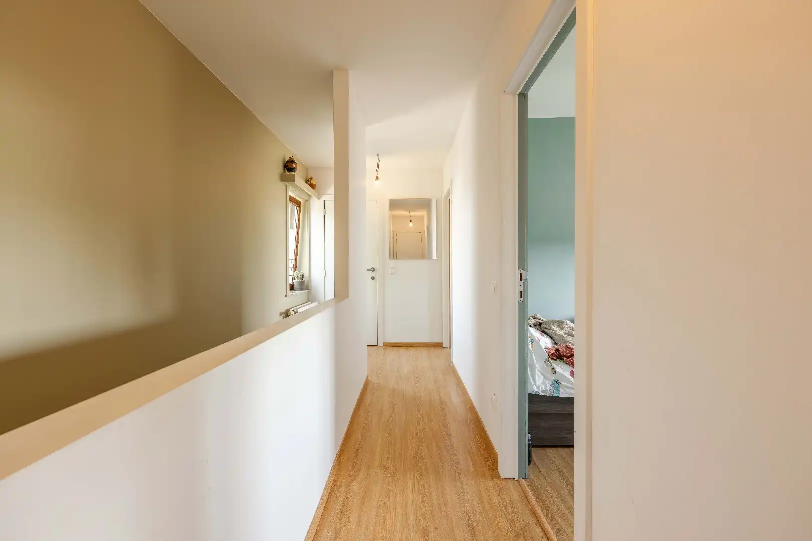 INSTAPKLARE GEZINSWONING  3 SLPKS | TUIN & TOEGANG ACHTEROM foto 12