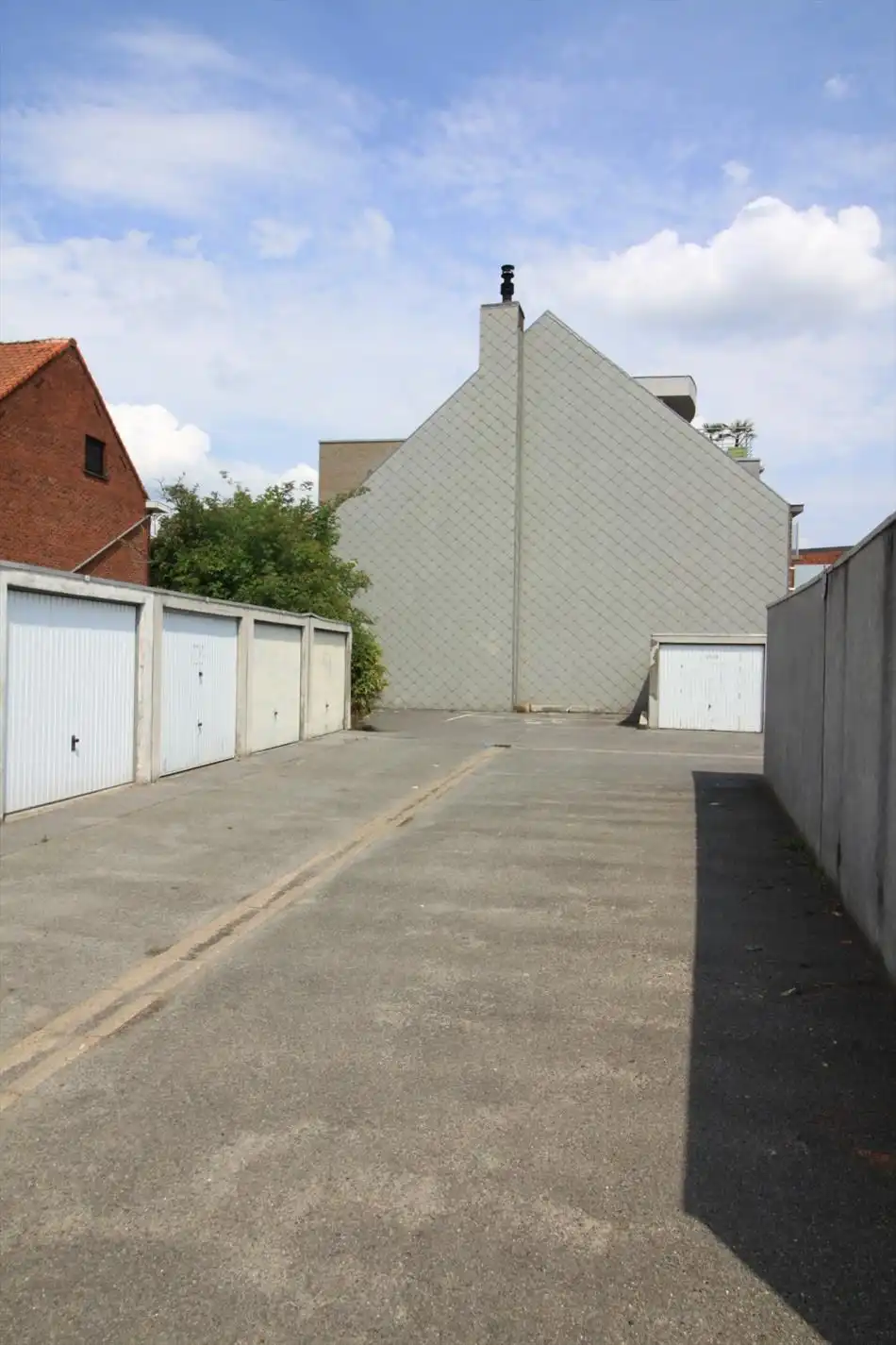 Garage in het centrum van Roeselare foto 2