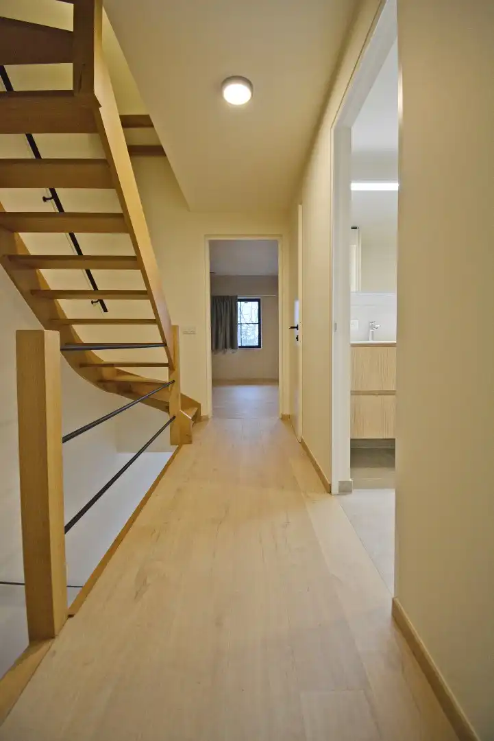 Moderne nieuwbouwwoning te huur in centrum Koolkerke. foto 10