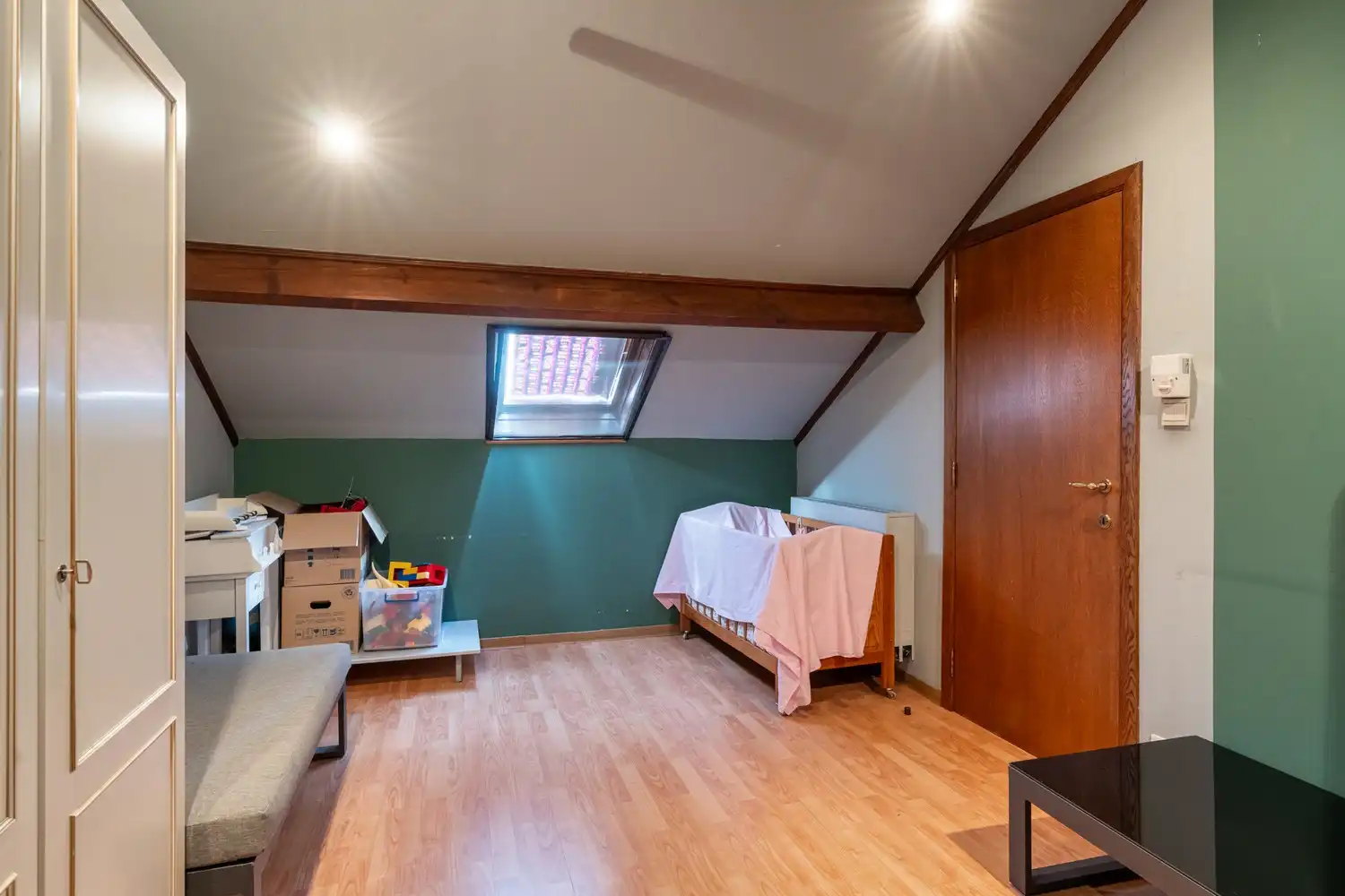 Rustig gelegen open bebouwing met 4 slaapkamers, ruime tuin en garage in Sint-Truiden. foto 14