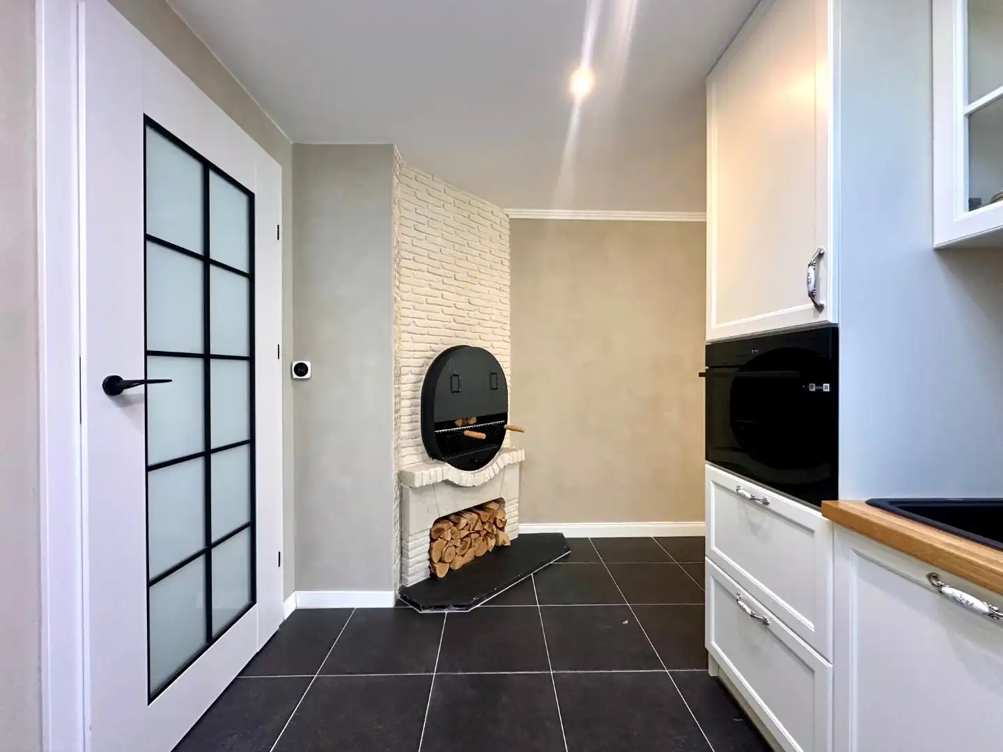 Stijlvol gerenoveerde stadswoning met prachtig dakterras foto 6