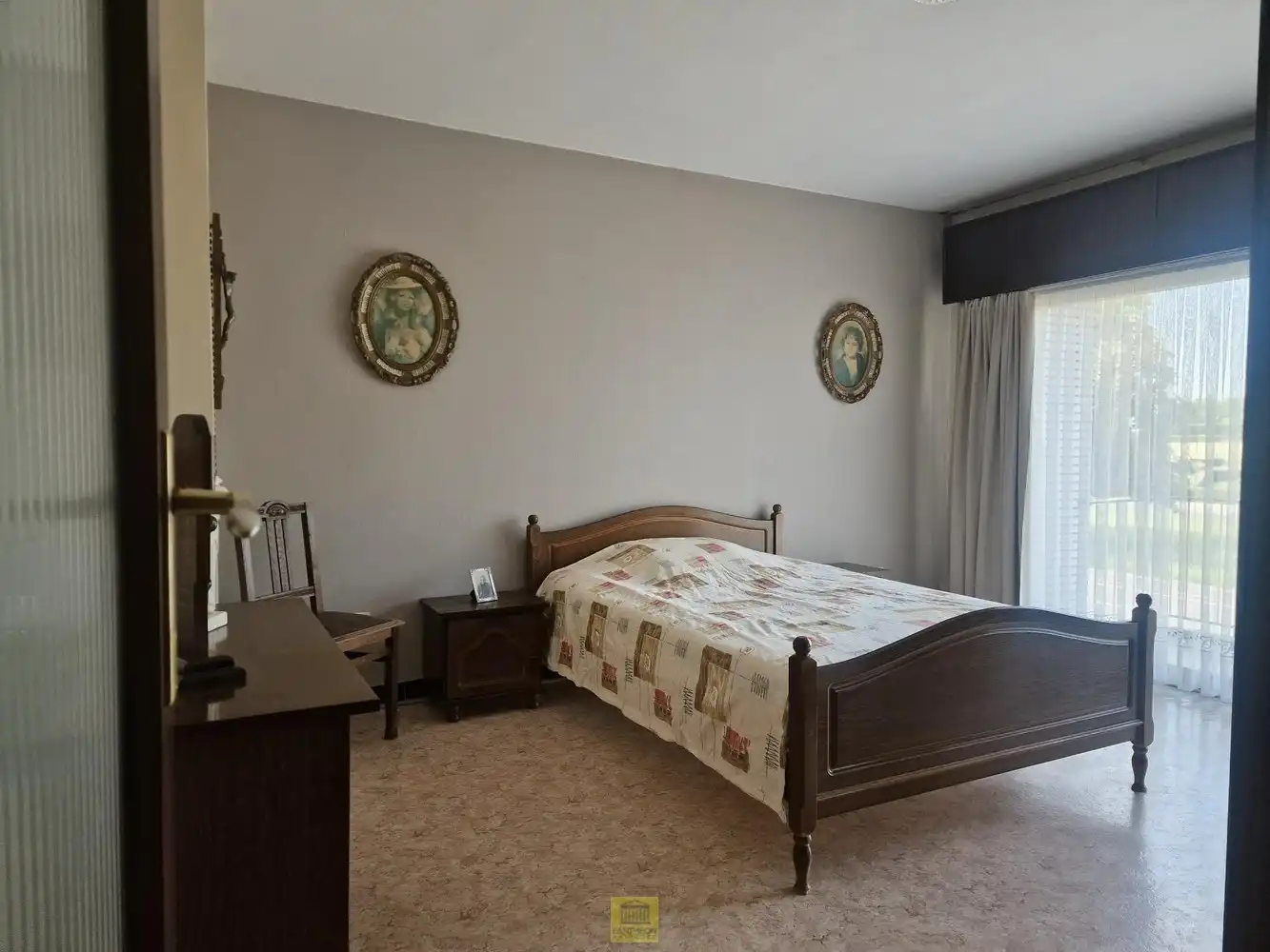 Ruime woning met 3 slpk op een perceel van 591 m² foto 12