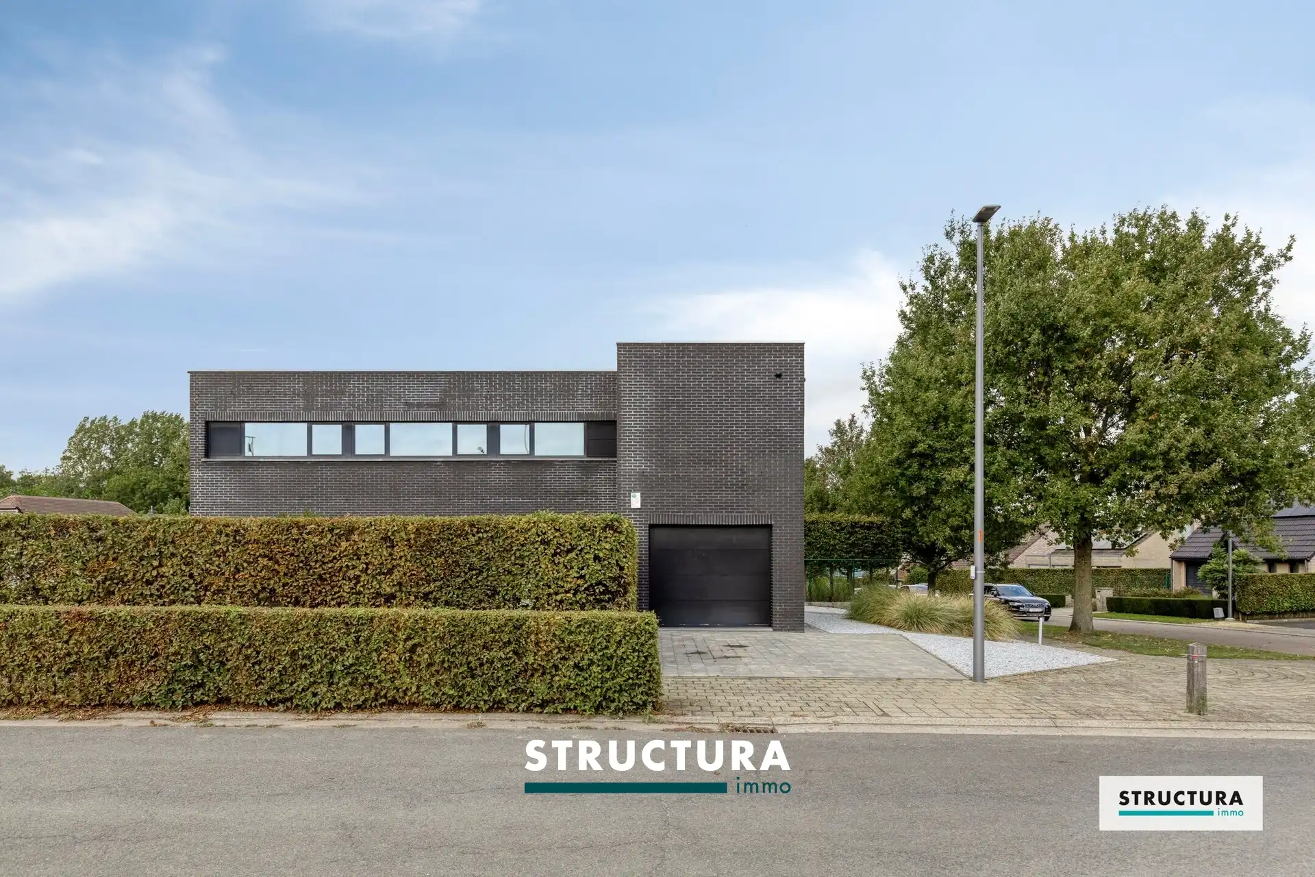 Instapklare open bebouwing met 3 slaapkamers in rustige, doodlopende straat te Mollem! foto {{pictureIndex}}